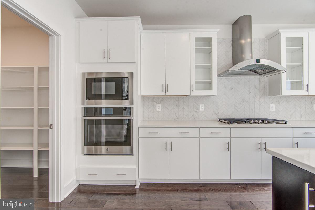 PROSPERITY PLAINS - Residential Lease