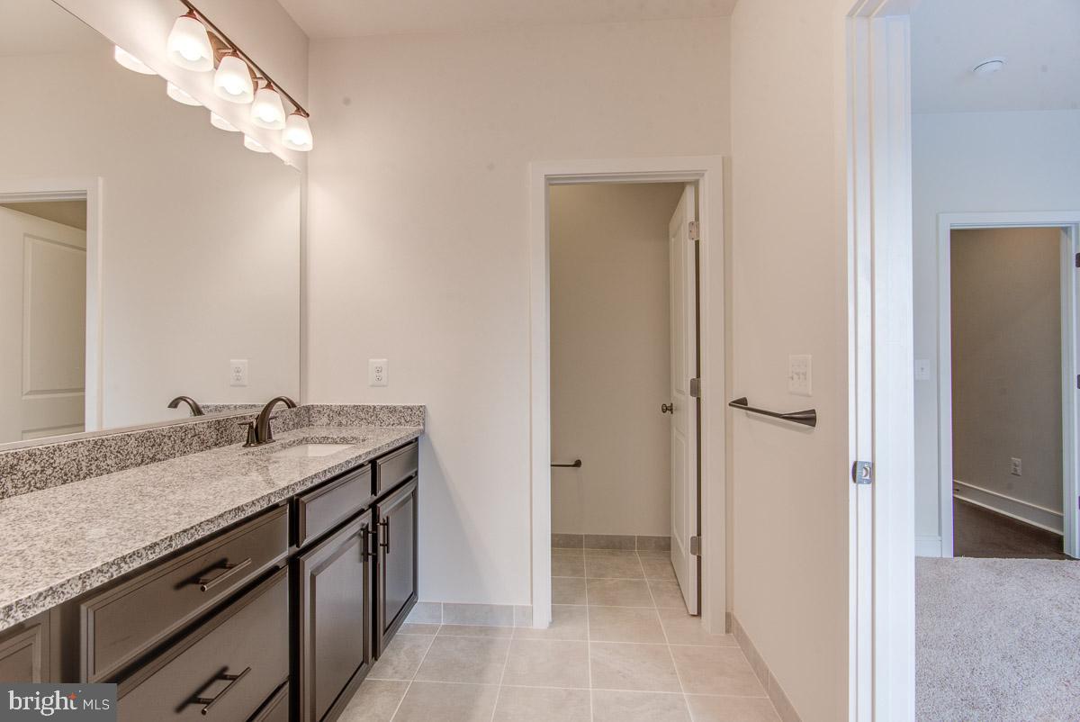 PROSPERITY PLAINS - Residential Lease