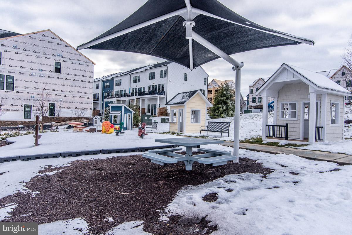 PROSPERITY PLAINS - Residential Lease