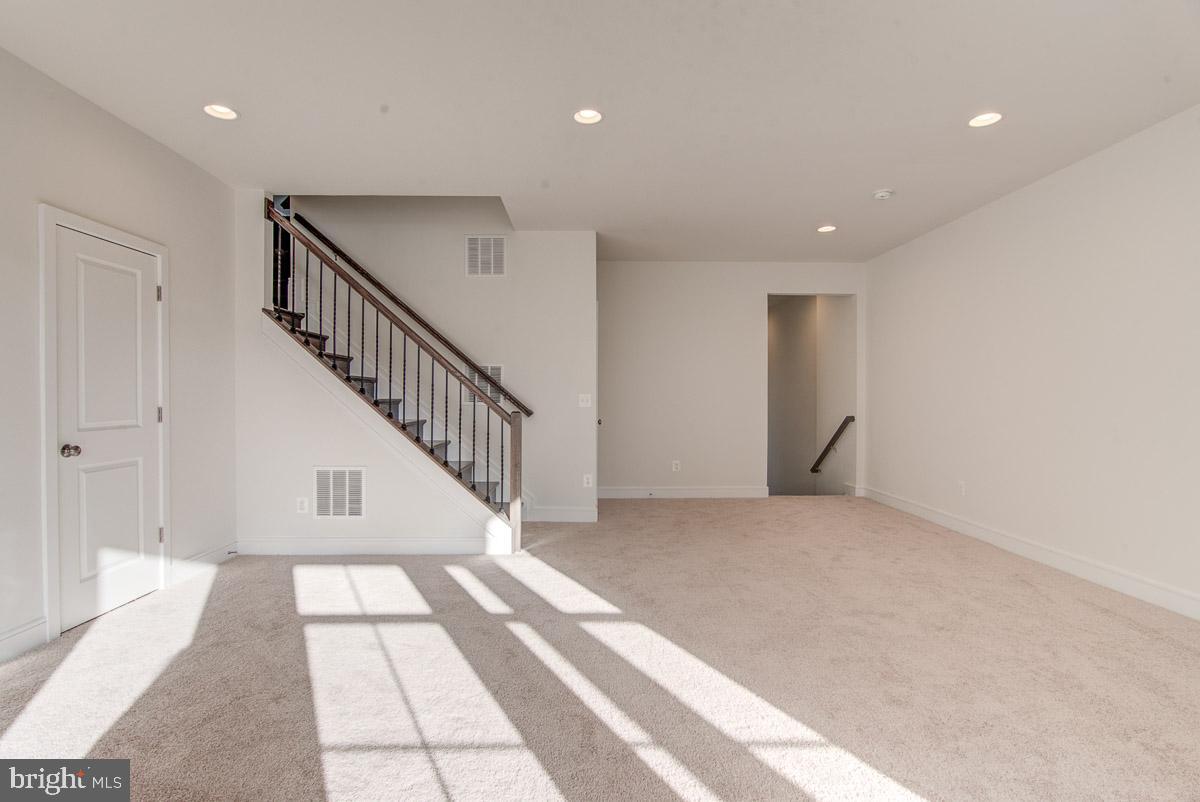 PROSPERITY PLAINS - Residential Lease