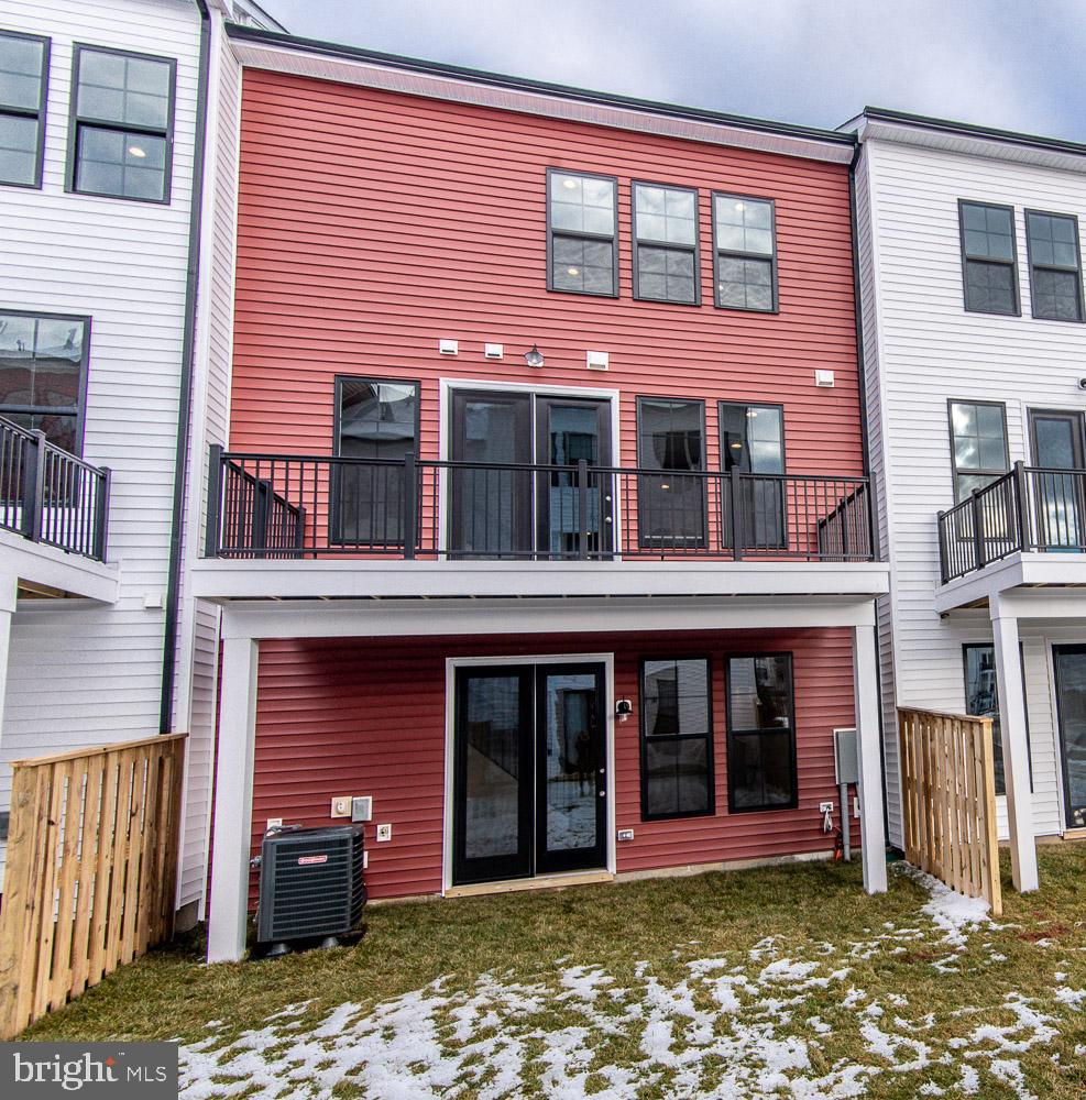 PROSPERITY PLAINS - Residential Lease