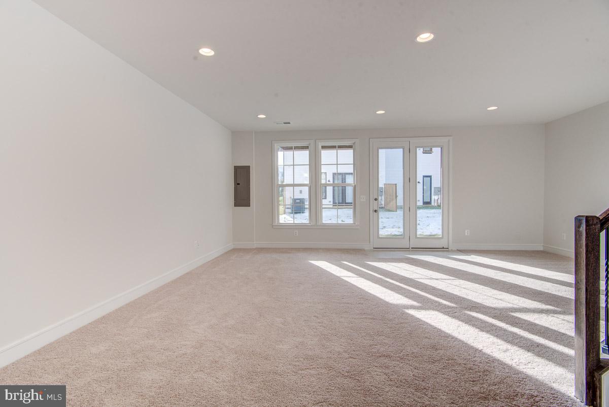 PROSPERITY PLAINS - Residential Lease