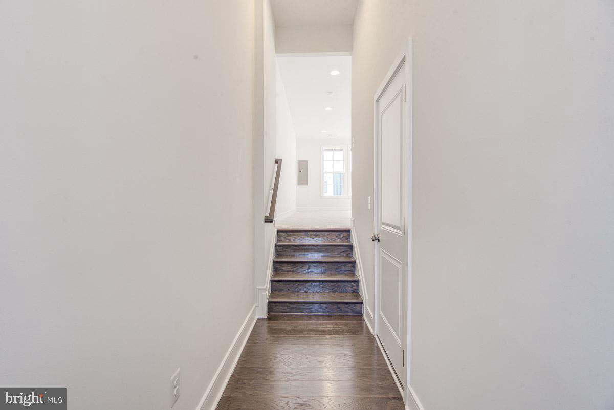 PROSPERITY PLAINS - Residential Lease