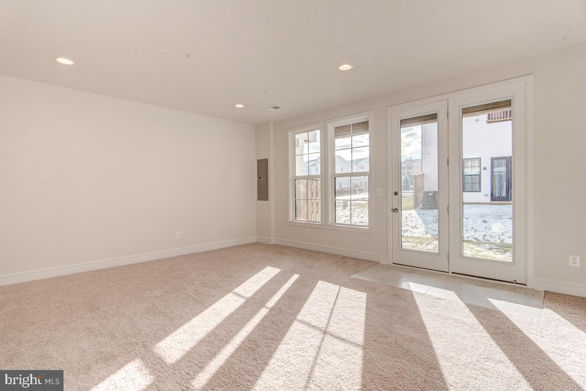 PROSPERITY PLAINS - Residential Lease