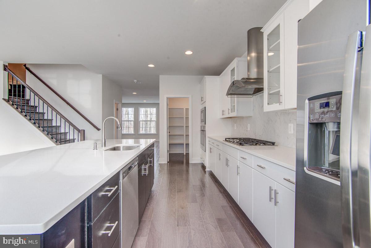 PROSPERITY PLAINS - Residential Lease