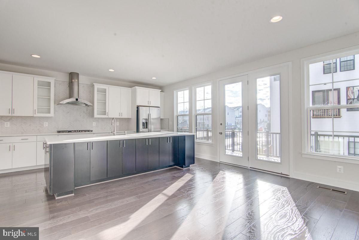 PROSPERITY PLAINS - Residential Lease