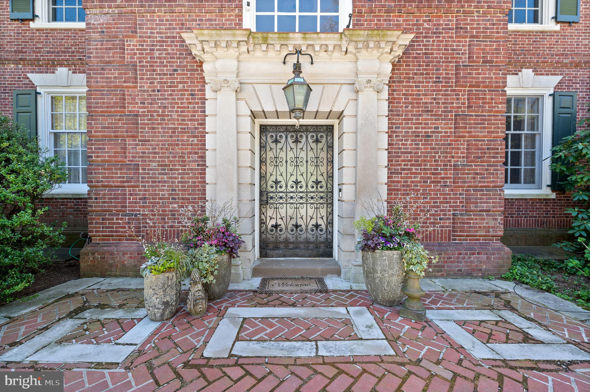 THE WOODS - Residential