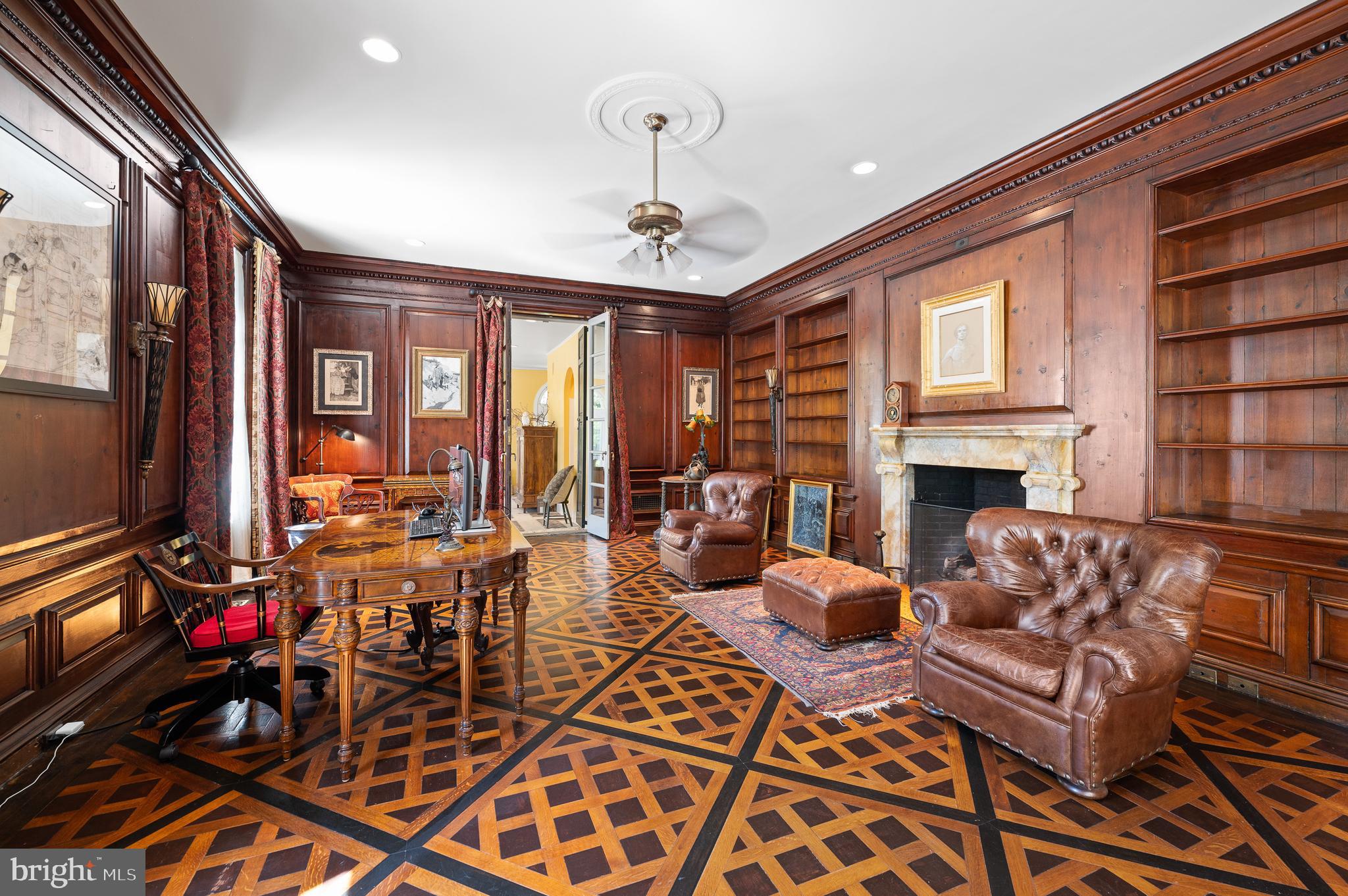 THE WOODS - Residential