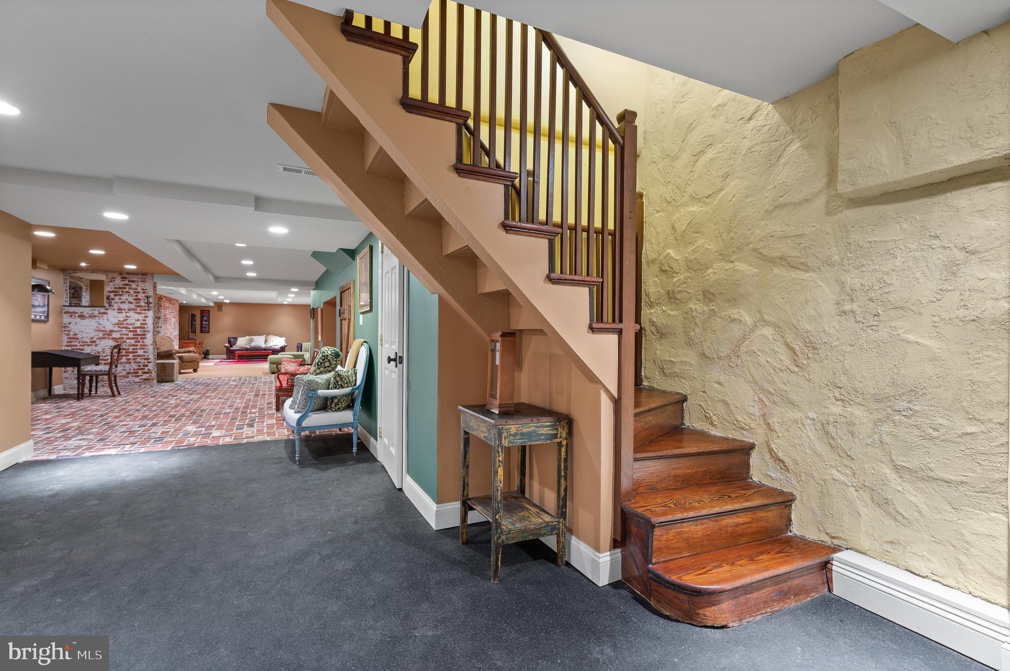 THE WOODS - Residential