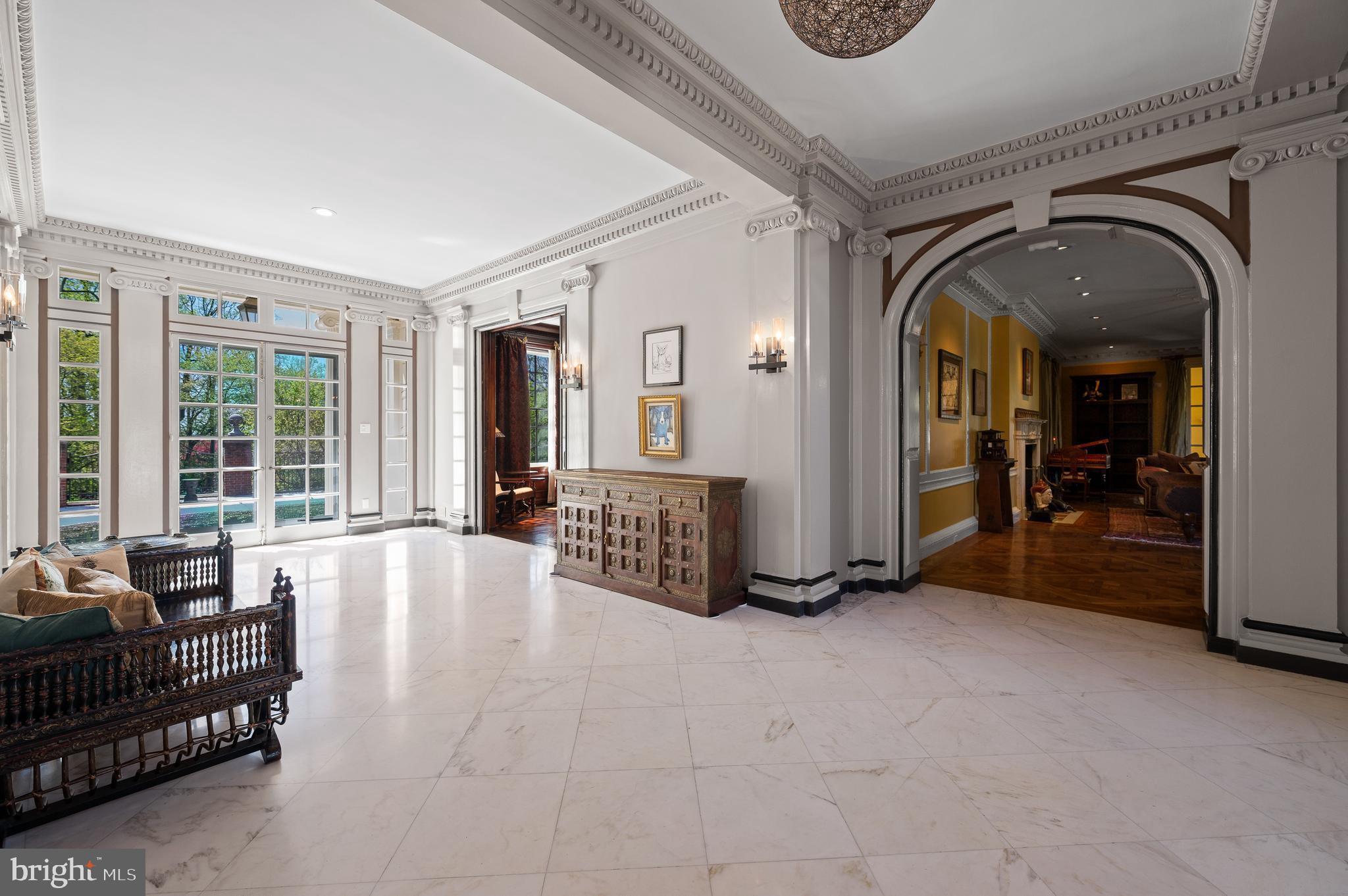 THE WOODS - Residential