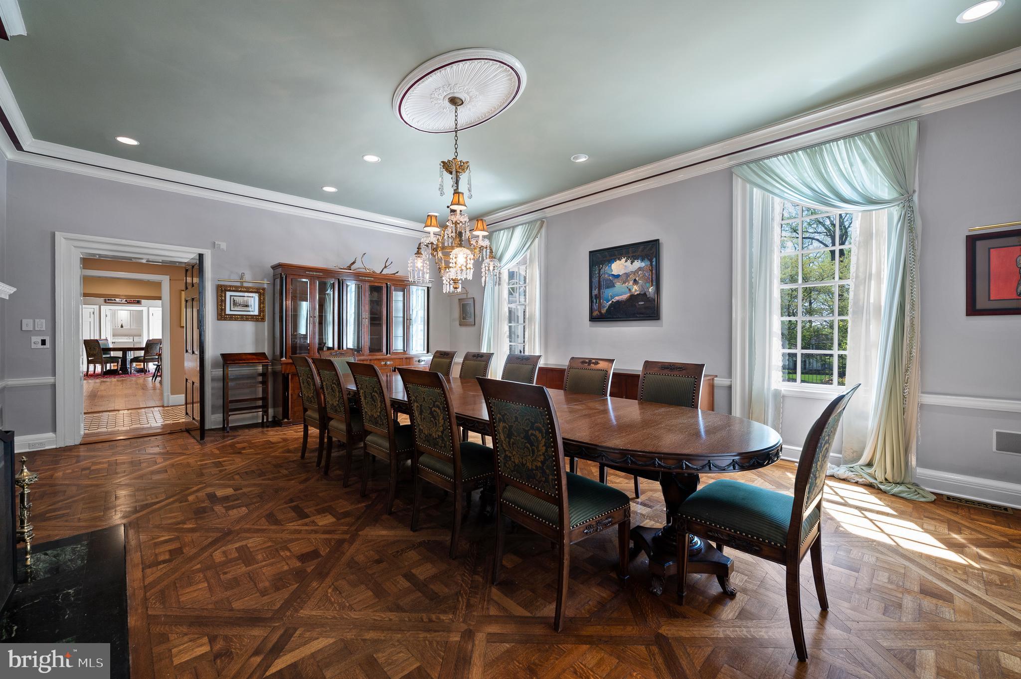 THE WOODS - Residential