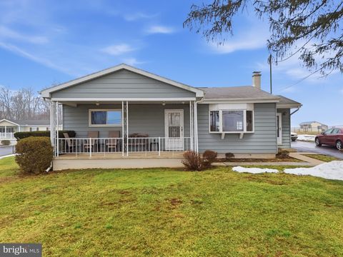 Photo of 745 Cragmoor Road, YORK HAVEN, PA 17370 (MLS # PAYK2098000)