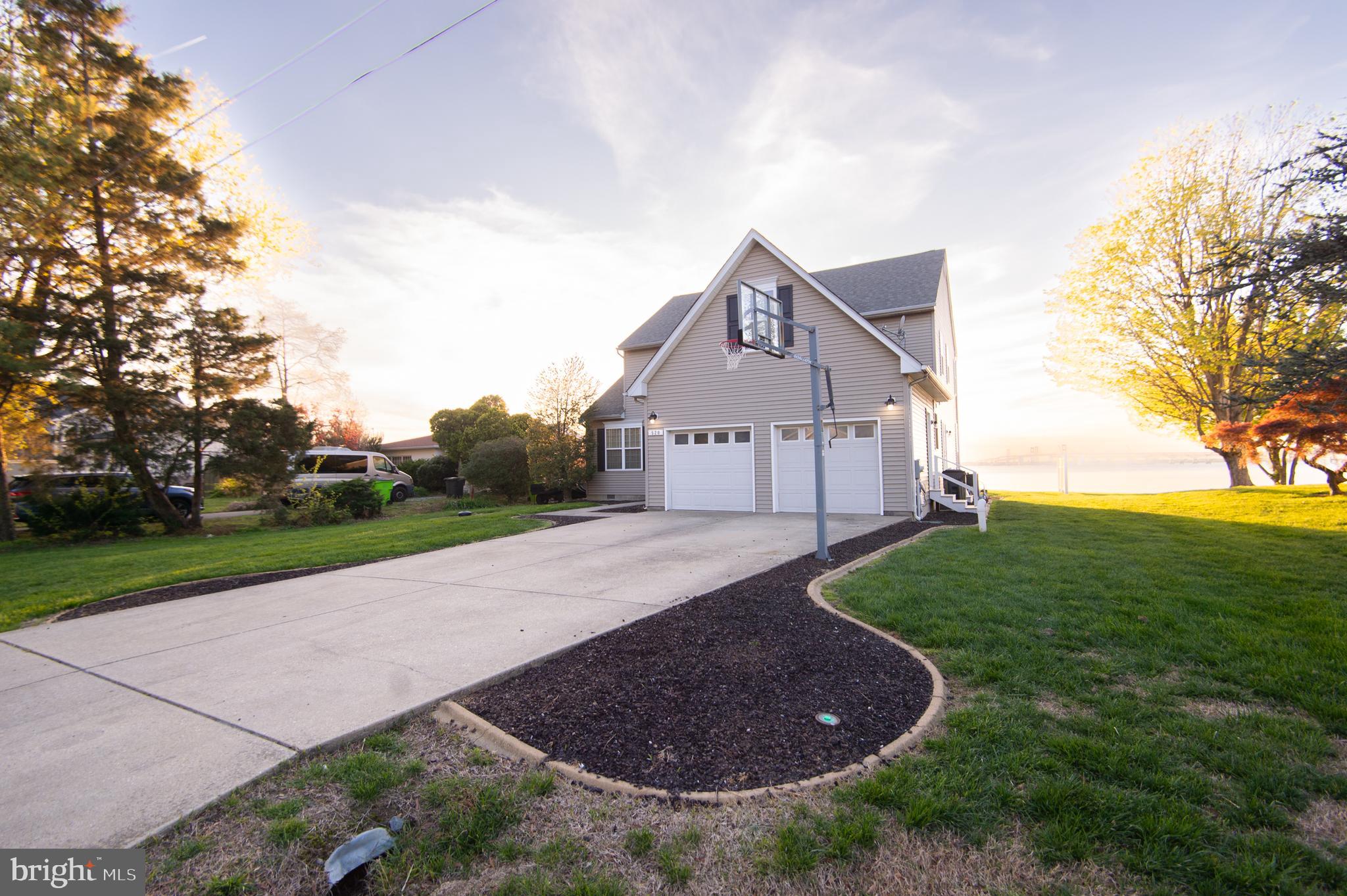 BAY CITY - Residential