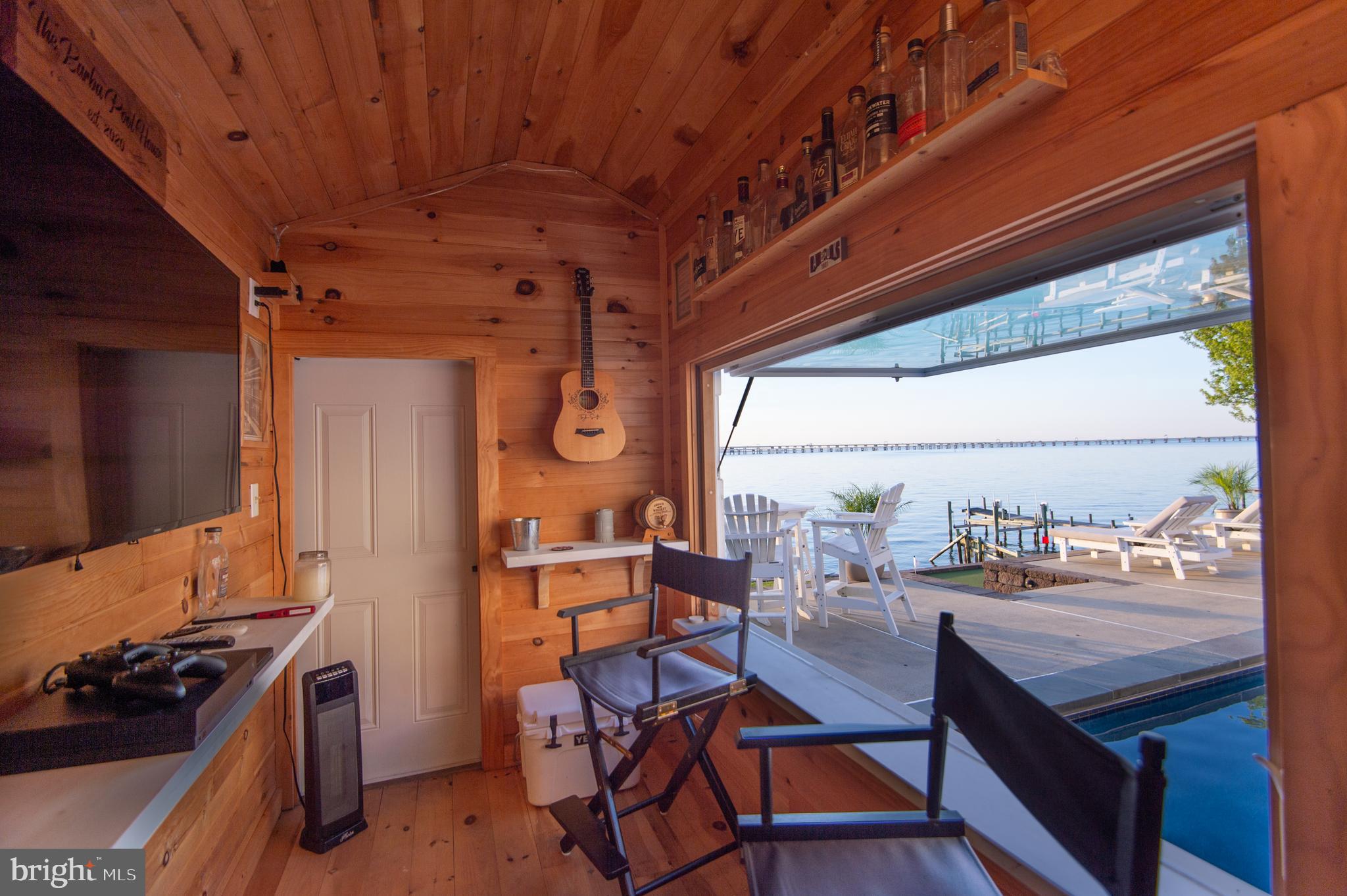 BAY CITY - Residential