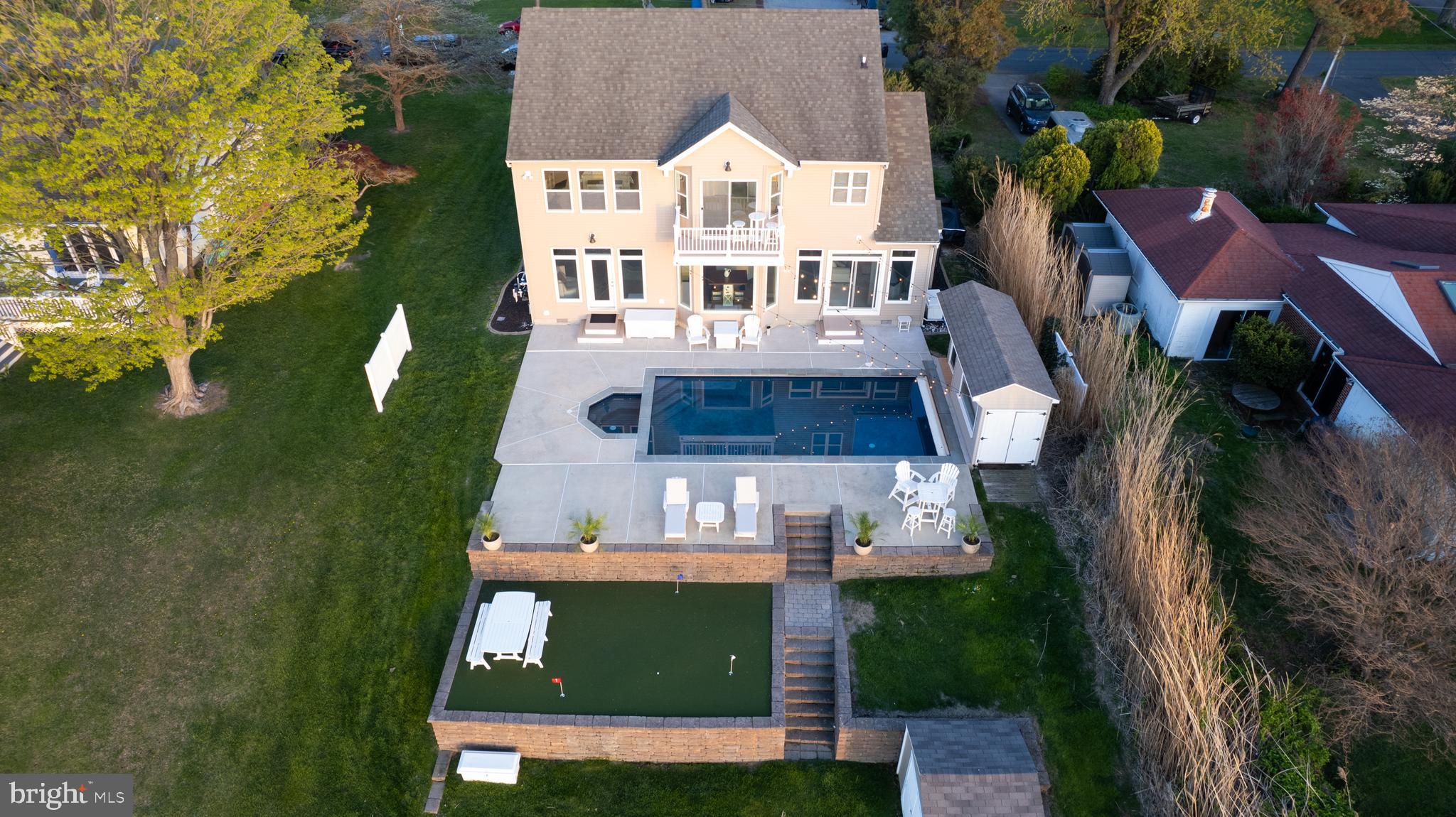 BAY CITY - Residential