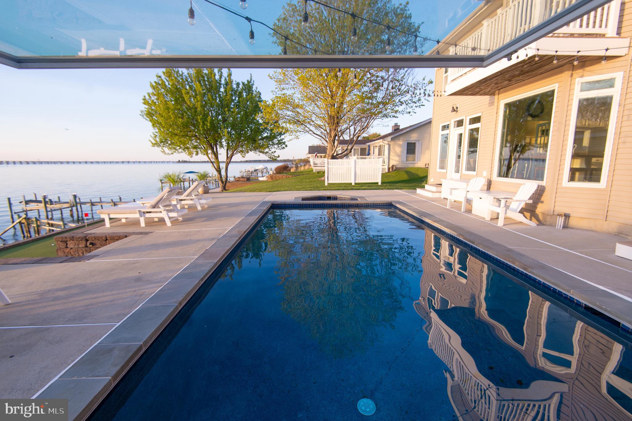 BAY CITY - Residential