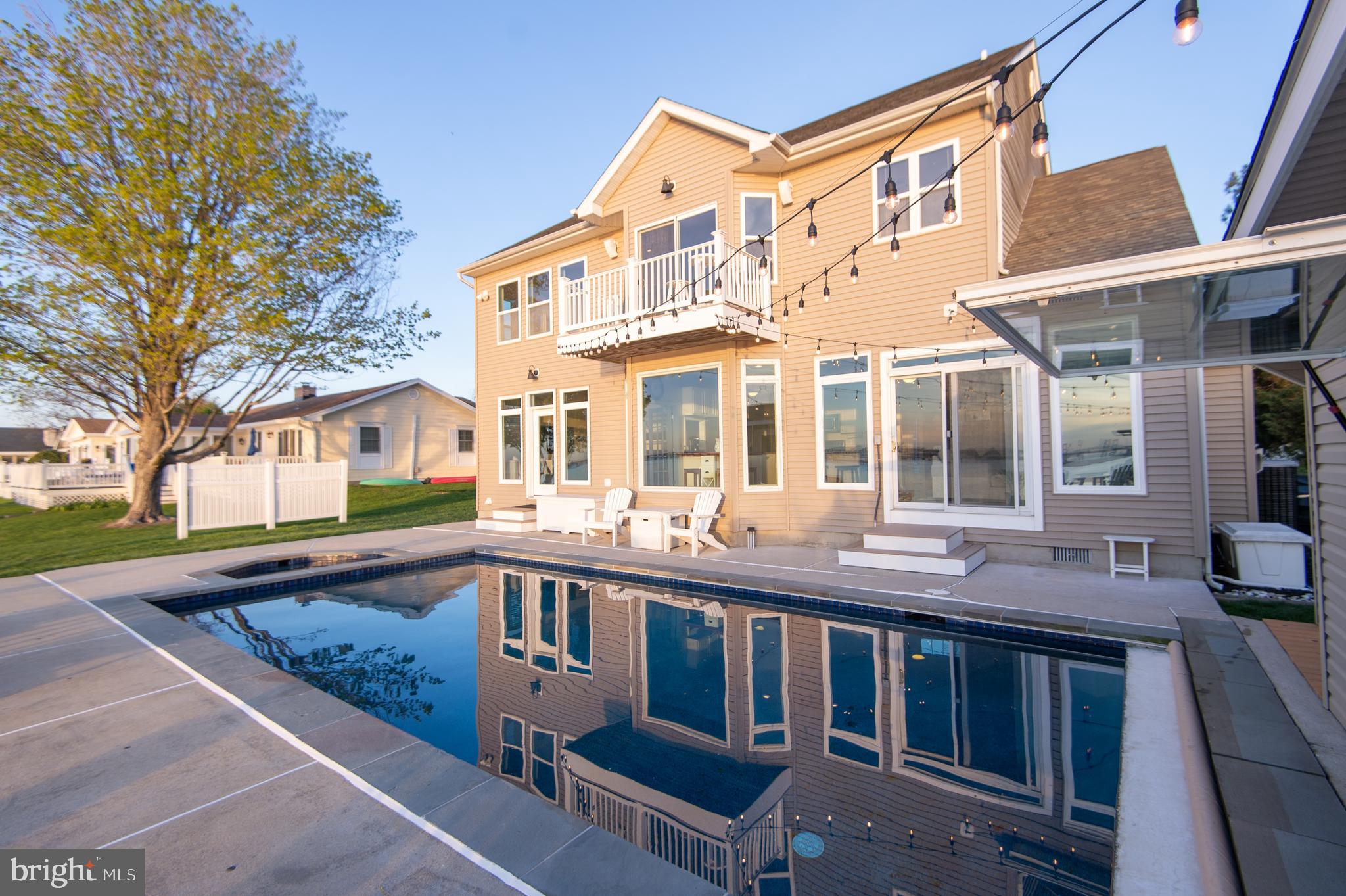 BAY CITY - Residential