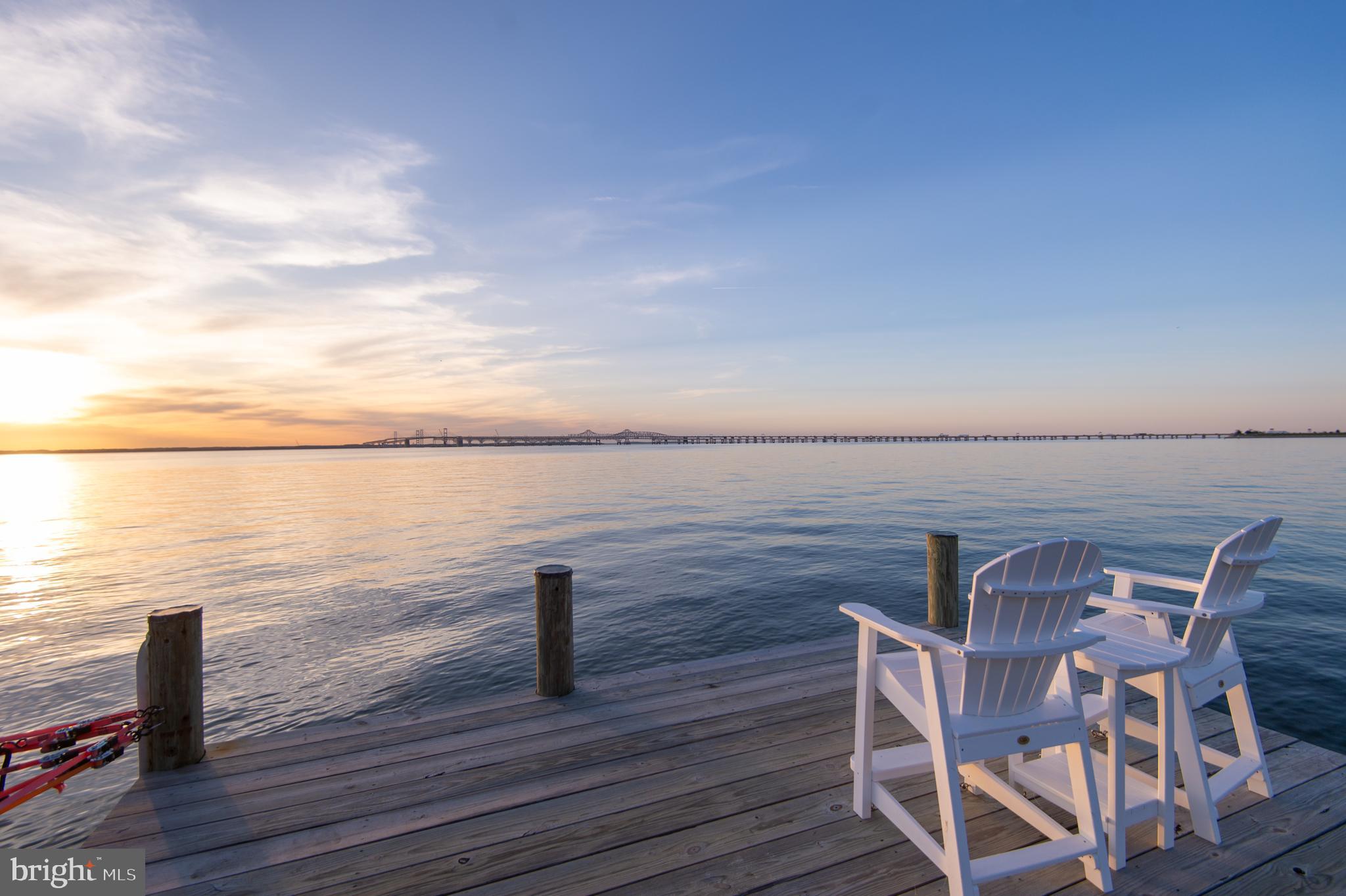 520 BAYSIDE DRIVE