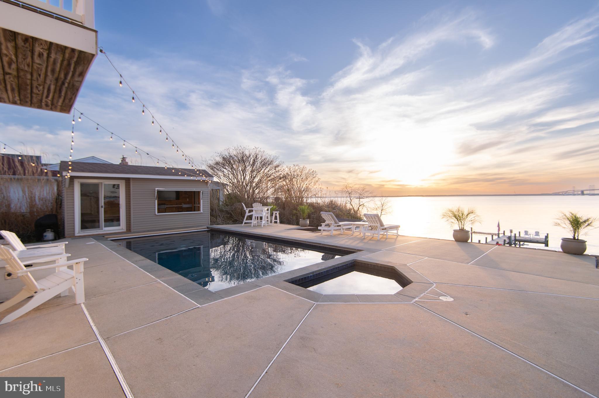 BAY CITY - Residential