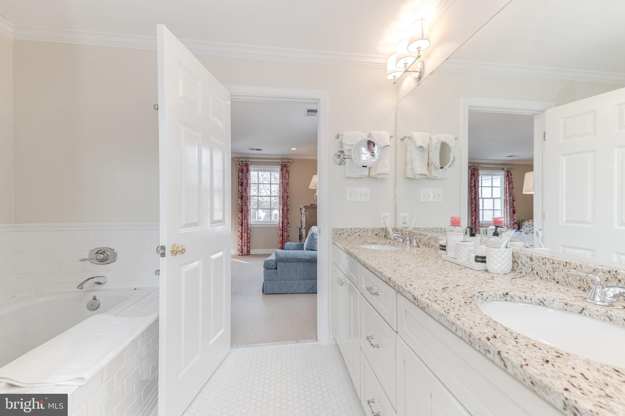 THE HAMLET - Residential