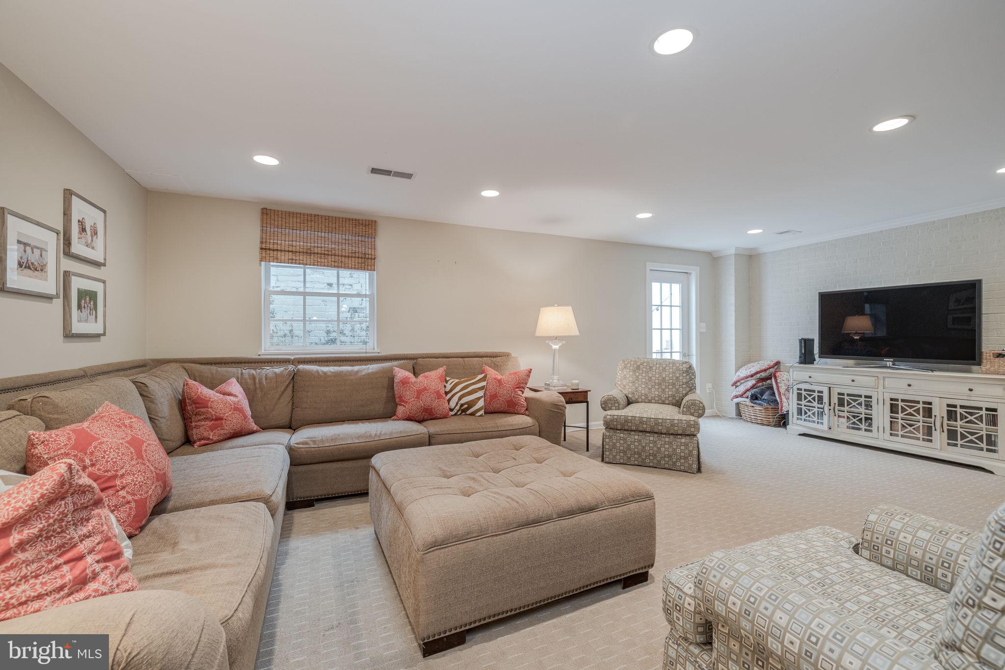 THE HAMLET - Residential