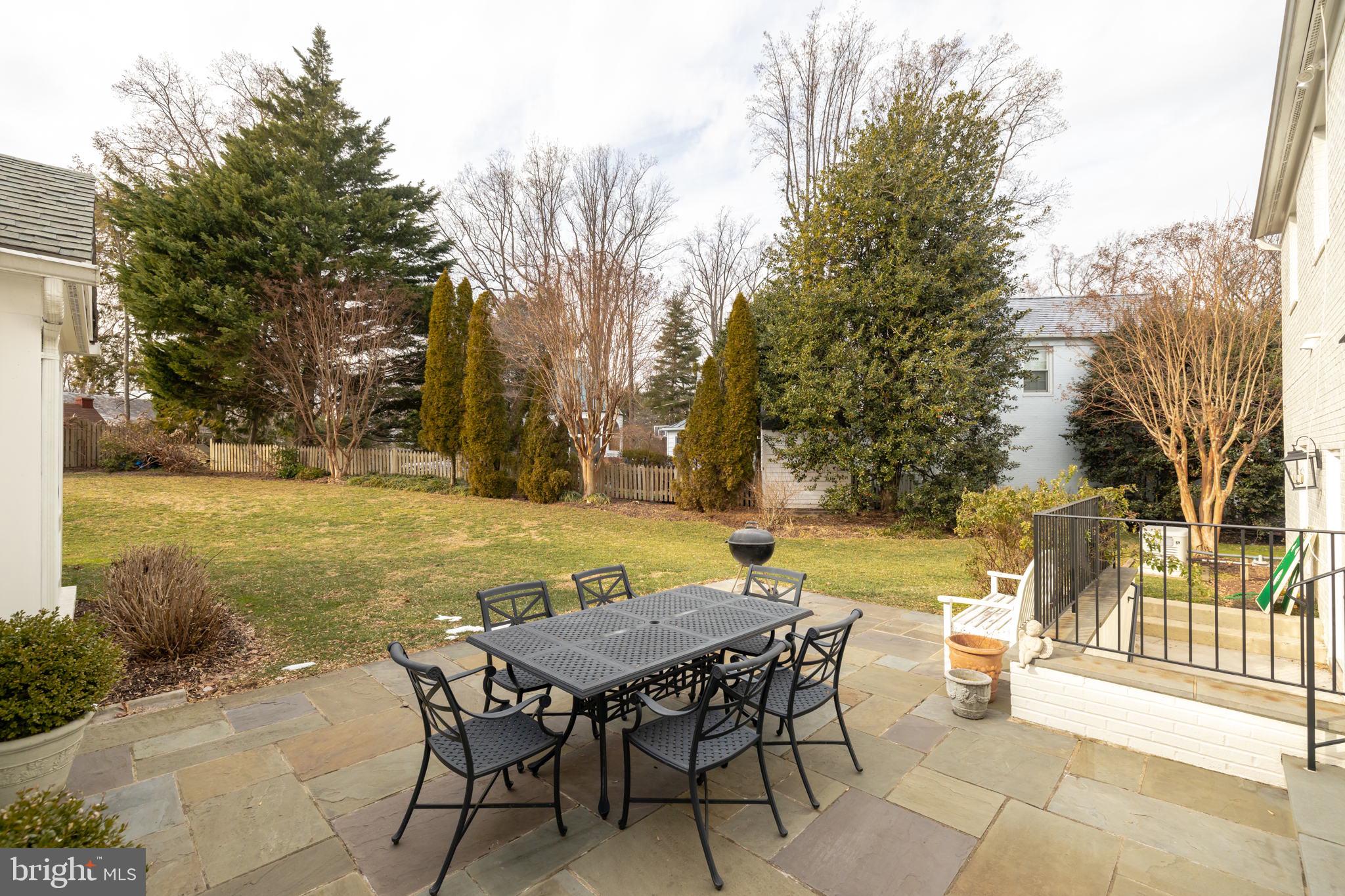 THE HAMLET - Residential