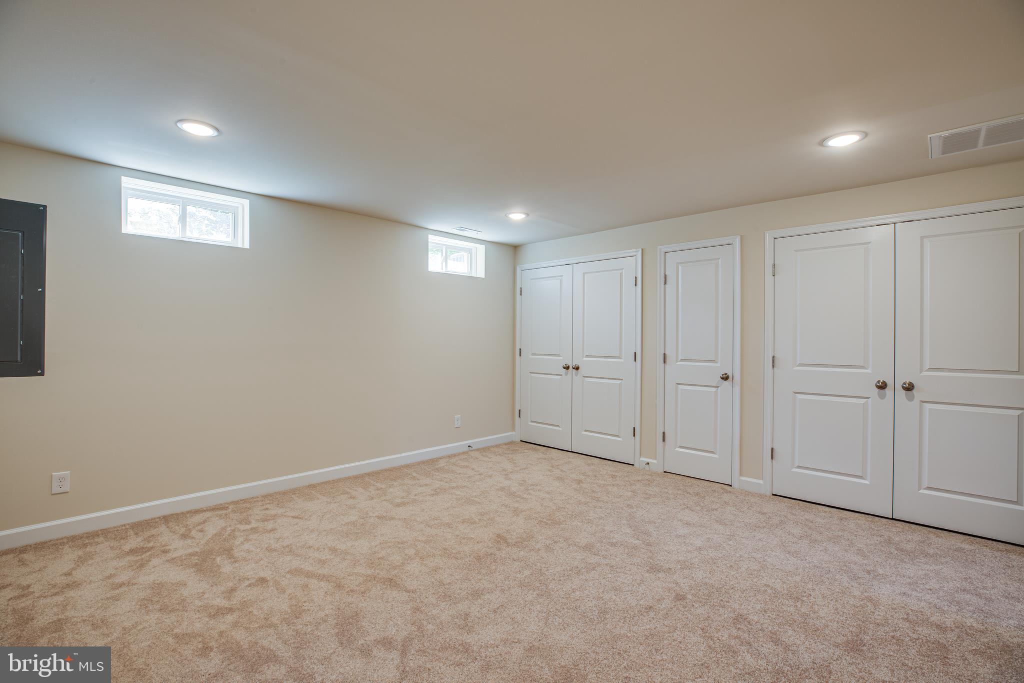 HEATHER HILLS - Residential Lease