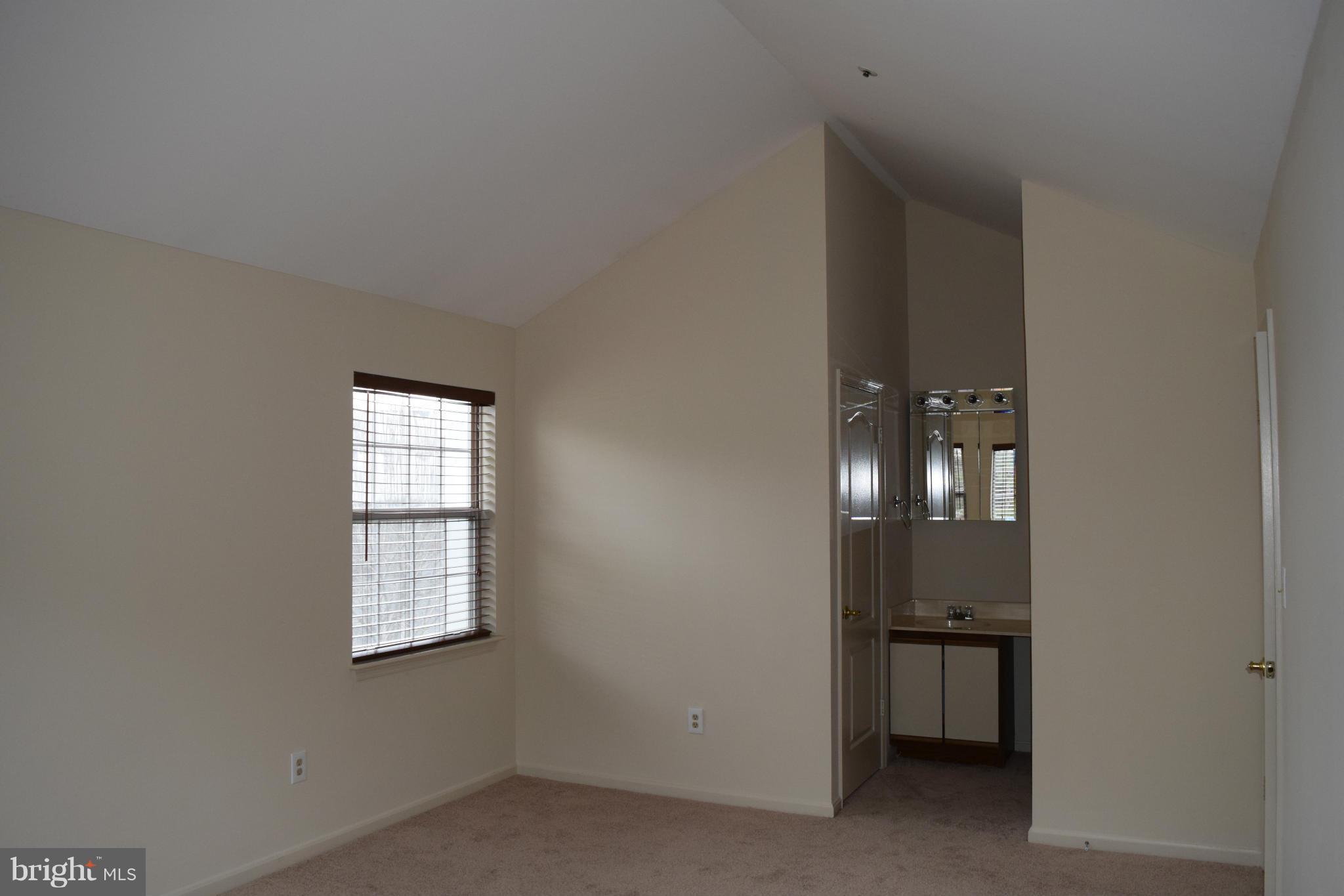 VILLAGE OF MONTGOMERY RUN - Residential Lease