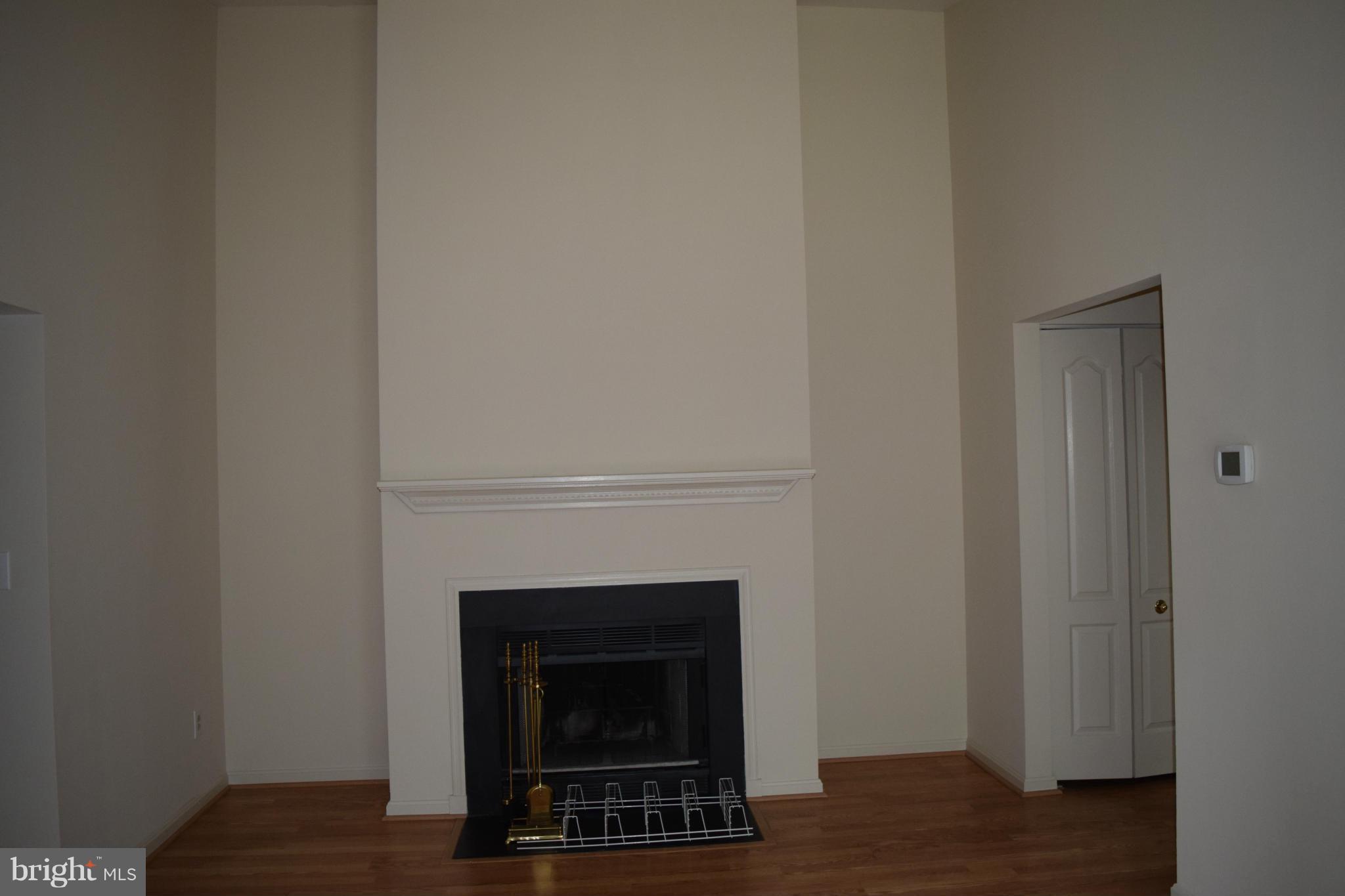 VILLAGE OF MONTGOMERY RUN - Residential Lease