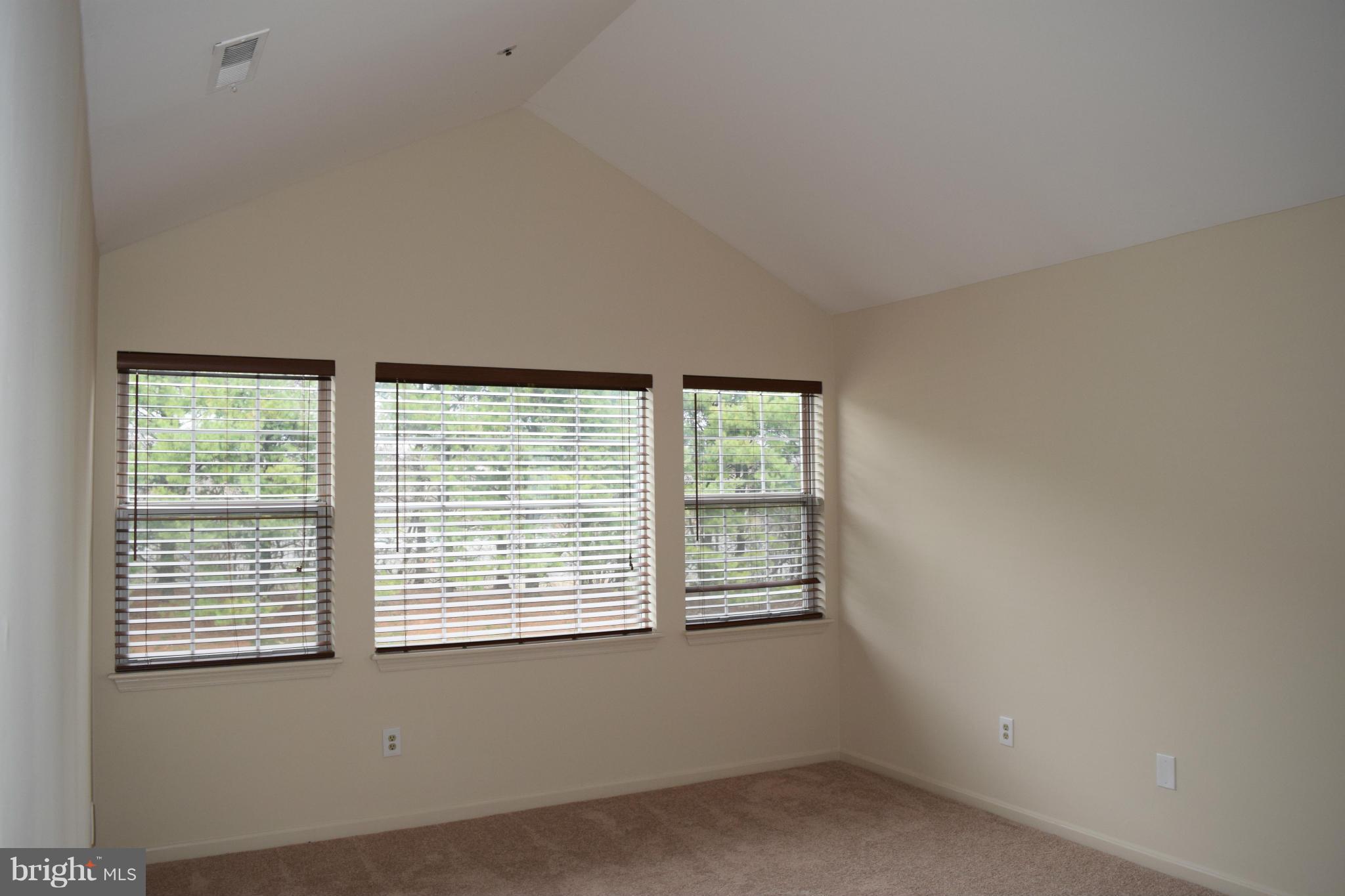 VILLAGE OF MONTGOMERY RUN - Residential Lease