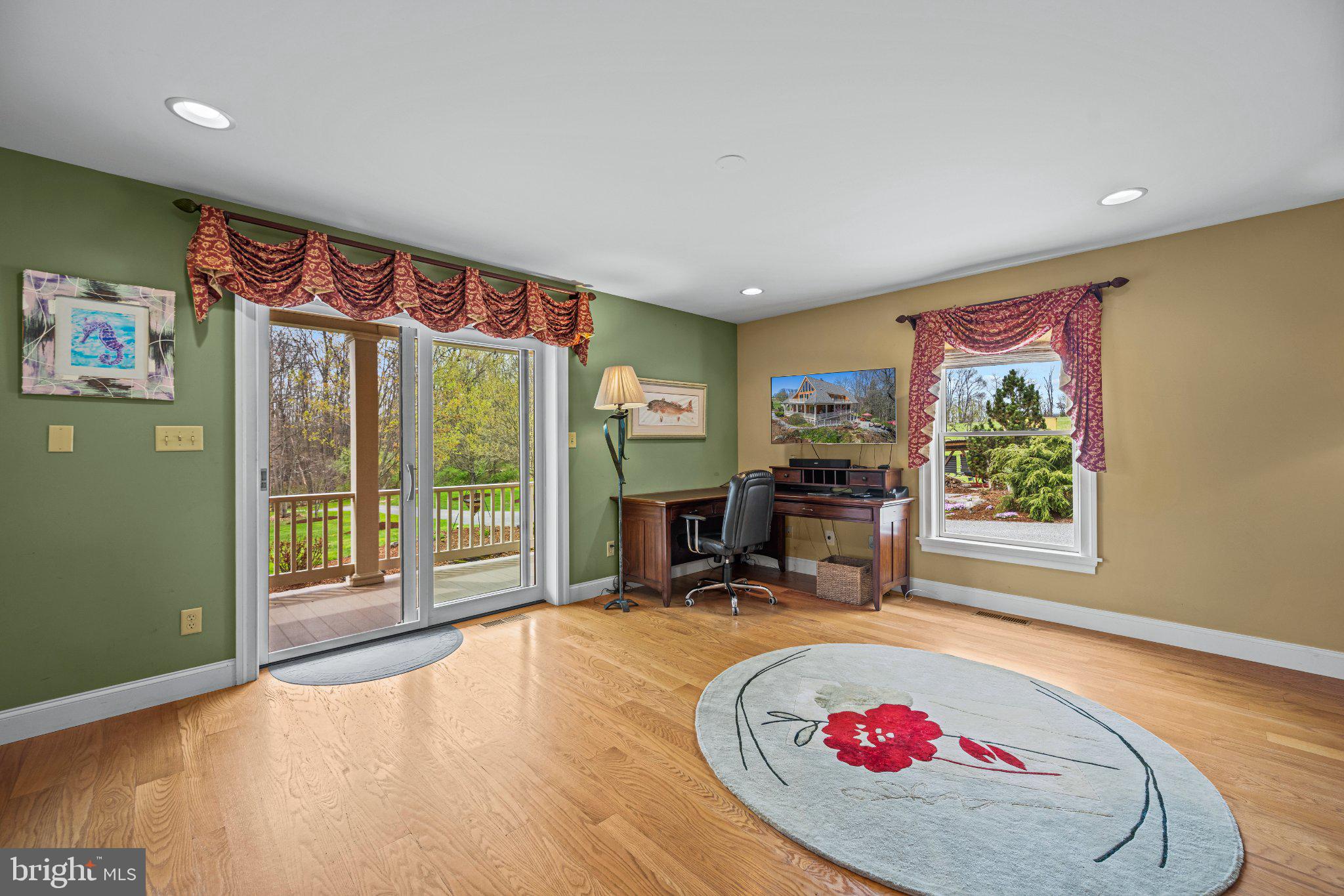 FREELAND - Residential