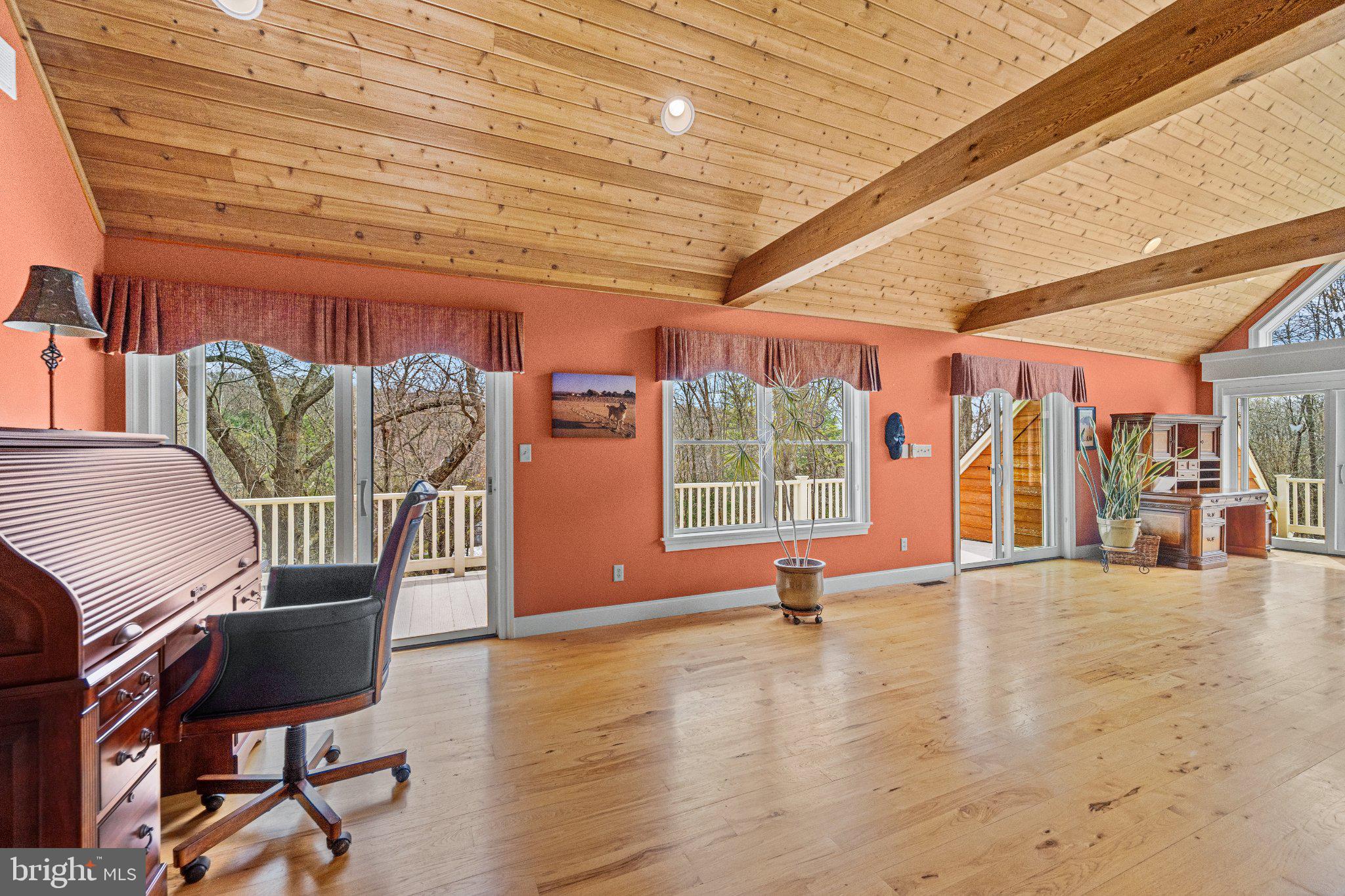 FREELAND - Residential