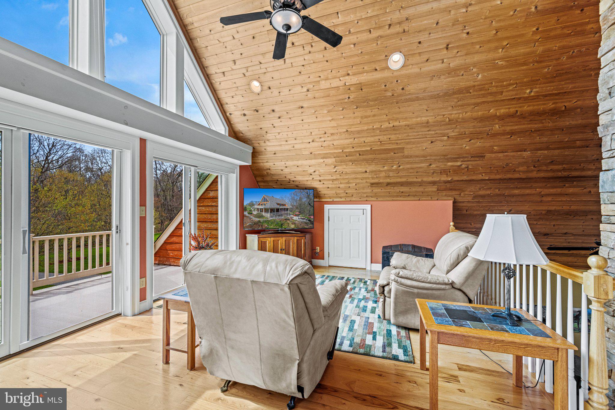 FREELAND - Residential