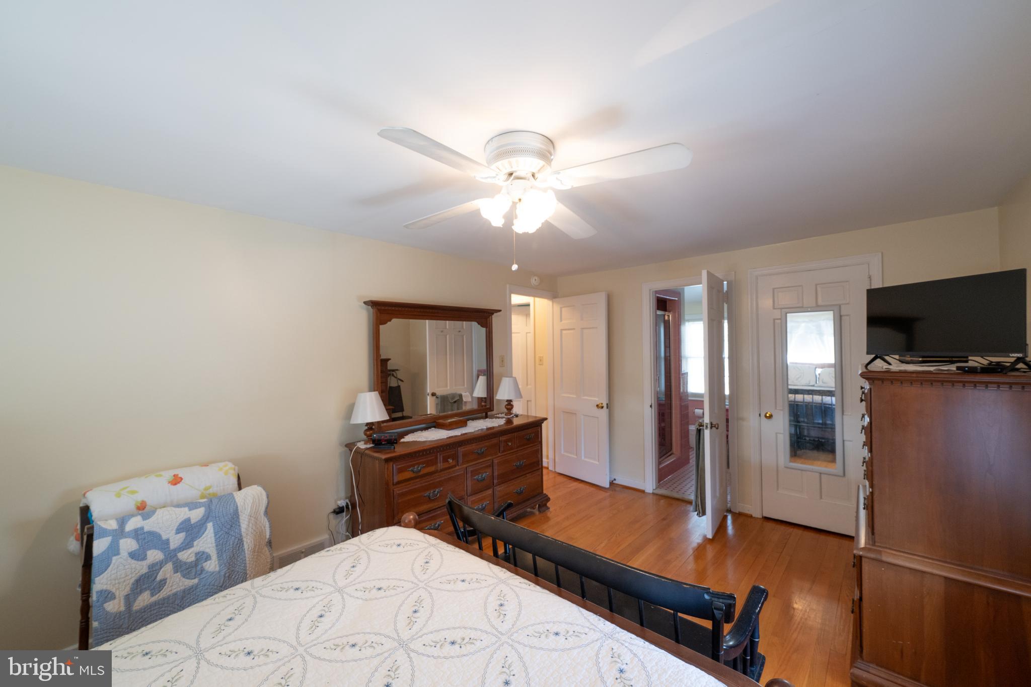 ROSEMONT ACRES - Residential