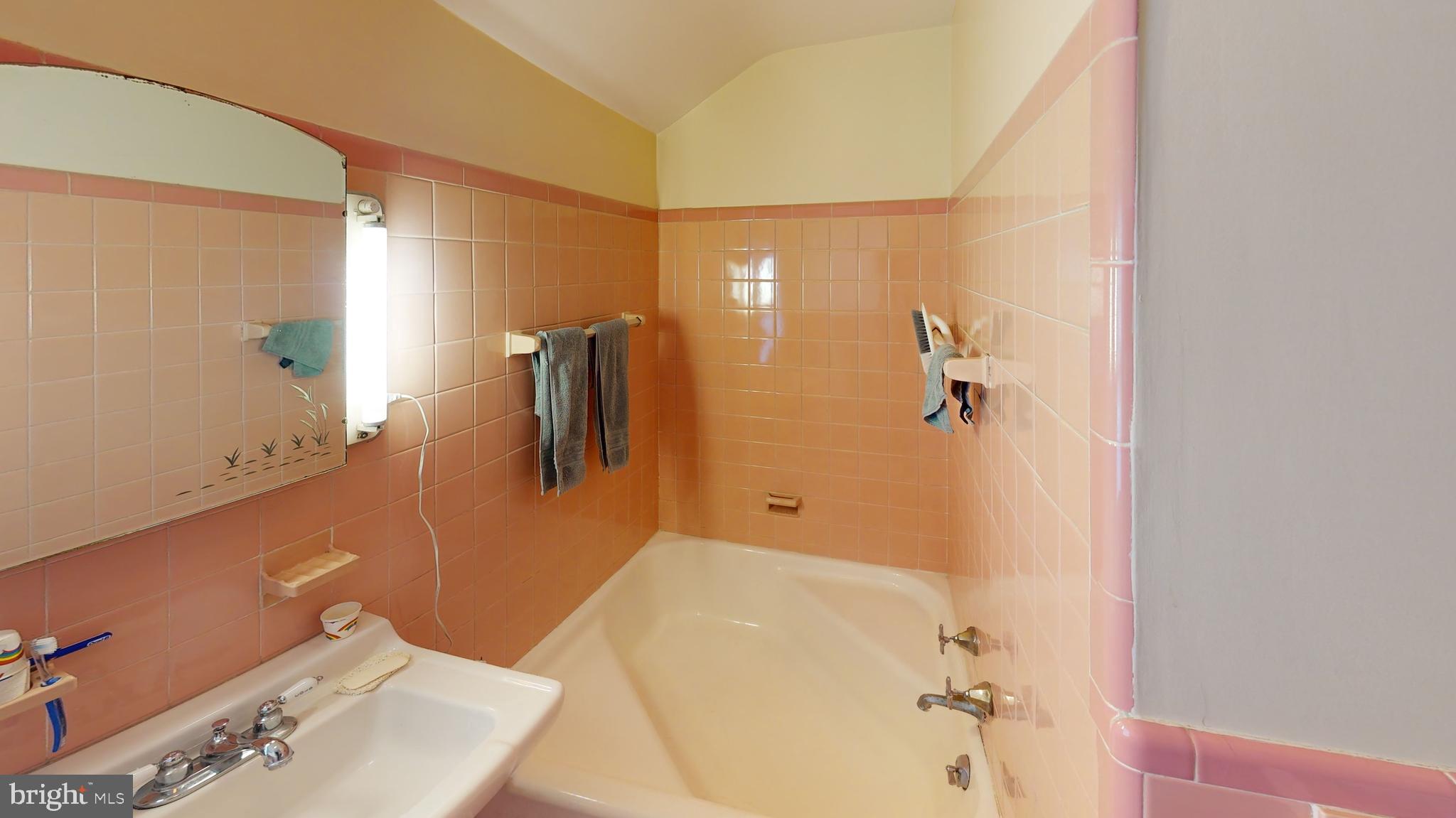 ROSEMONT ACRES - Residential