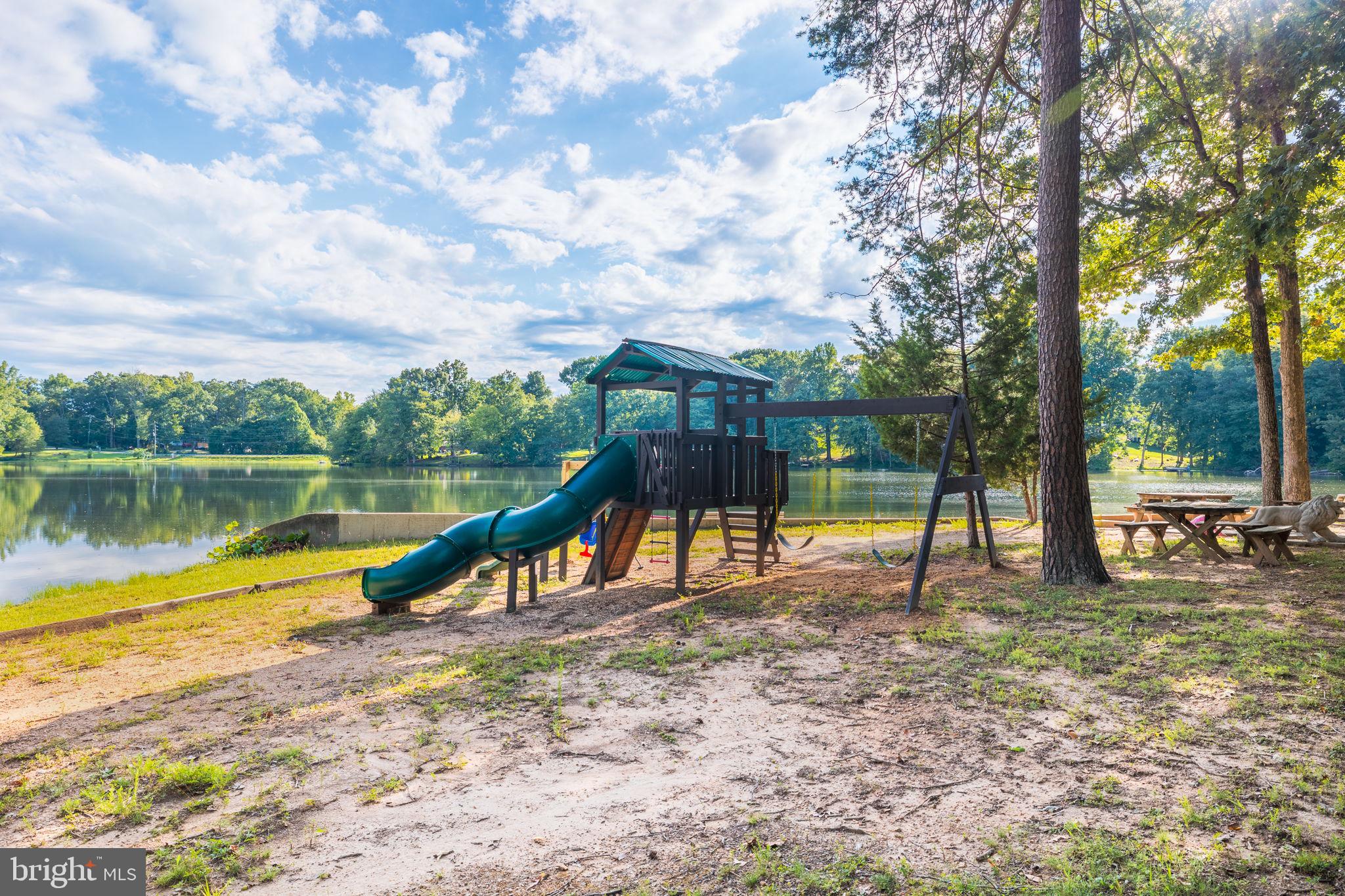 LAKE ARROWHEAD - Residential