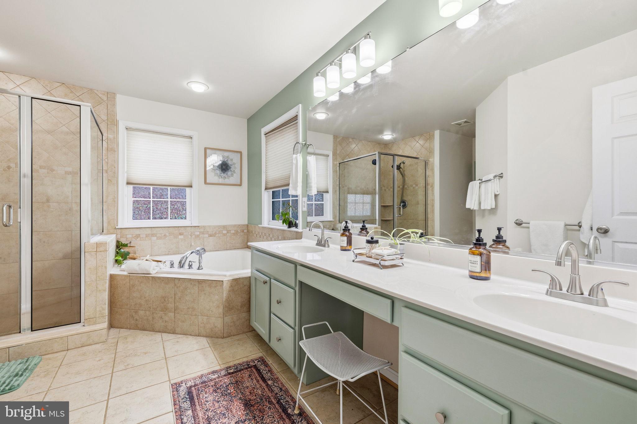 LAKE ARROWHEAD - Residential