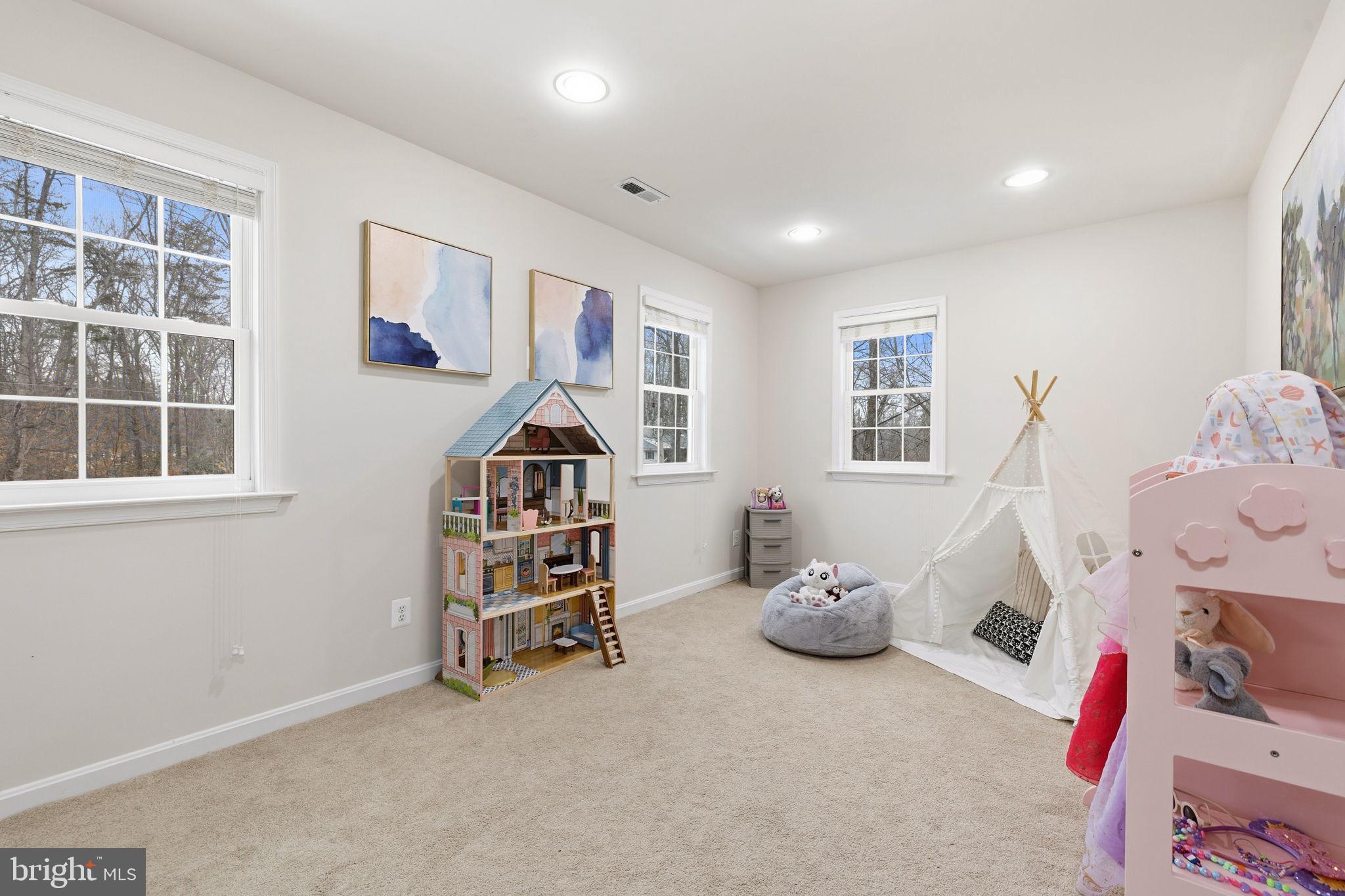 LAKE ARROWHEAD - Residential