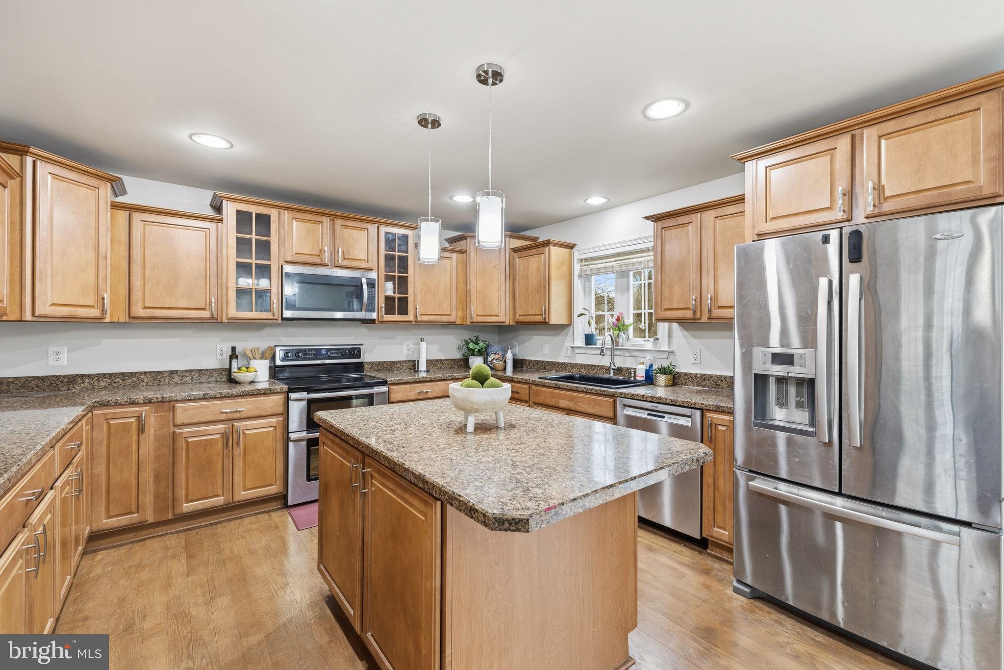 LAKE ARROWHEAD - Residential