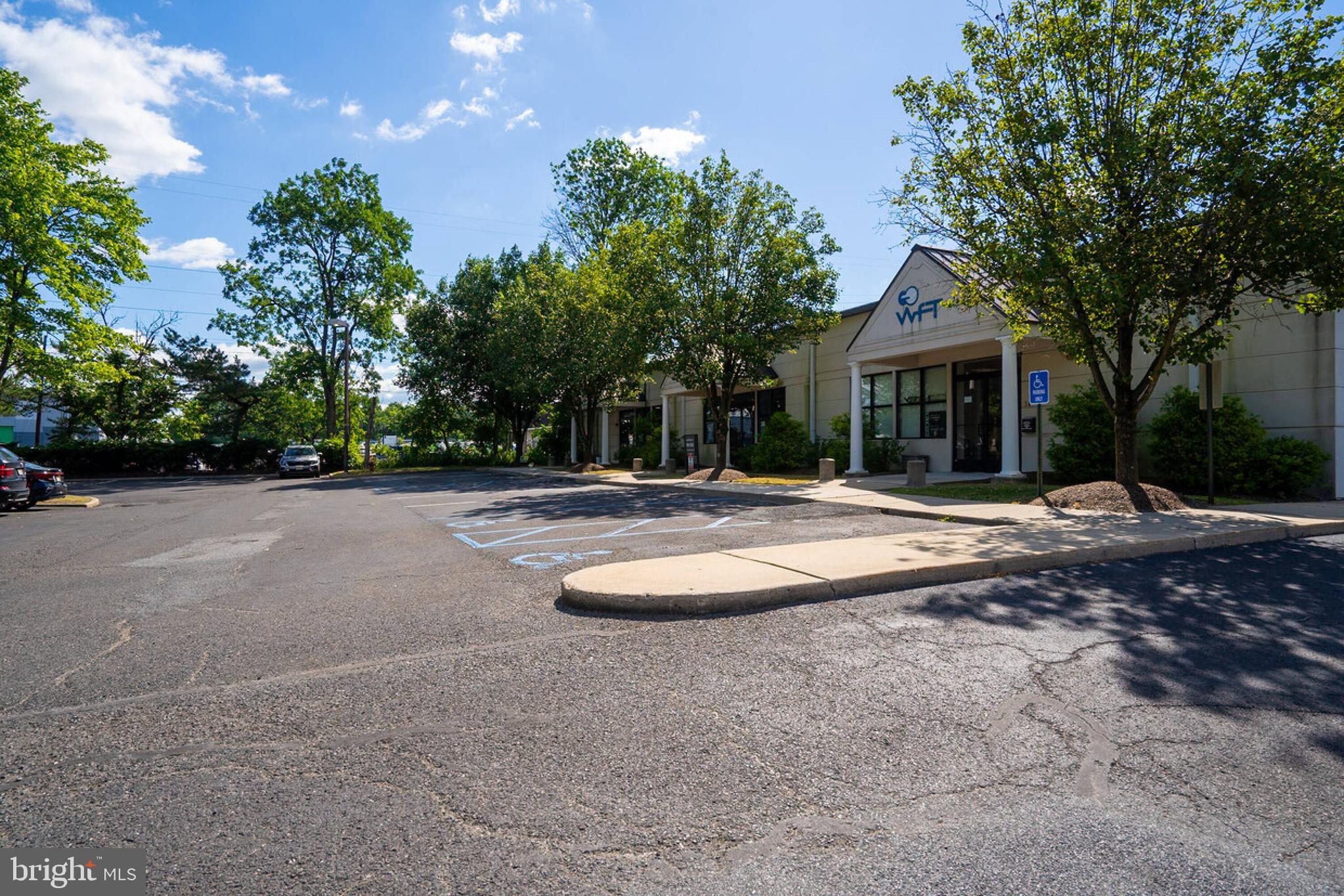 2850 BRUNSWICK PIKE