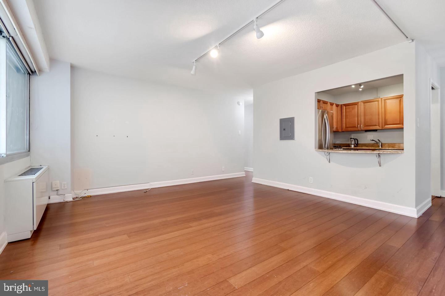 FRIENDSHIP HEIGHTS - Residential Lease
