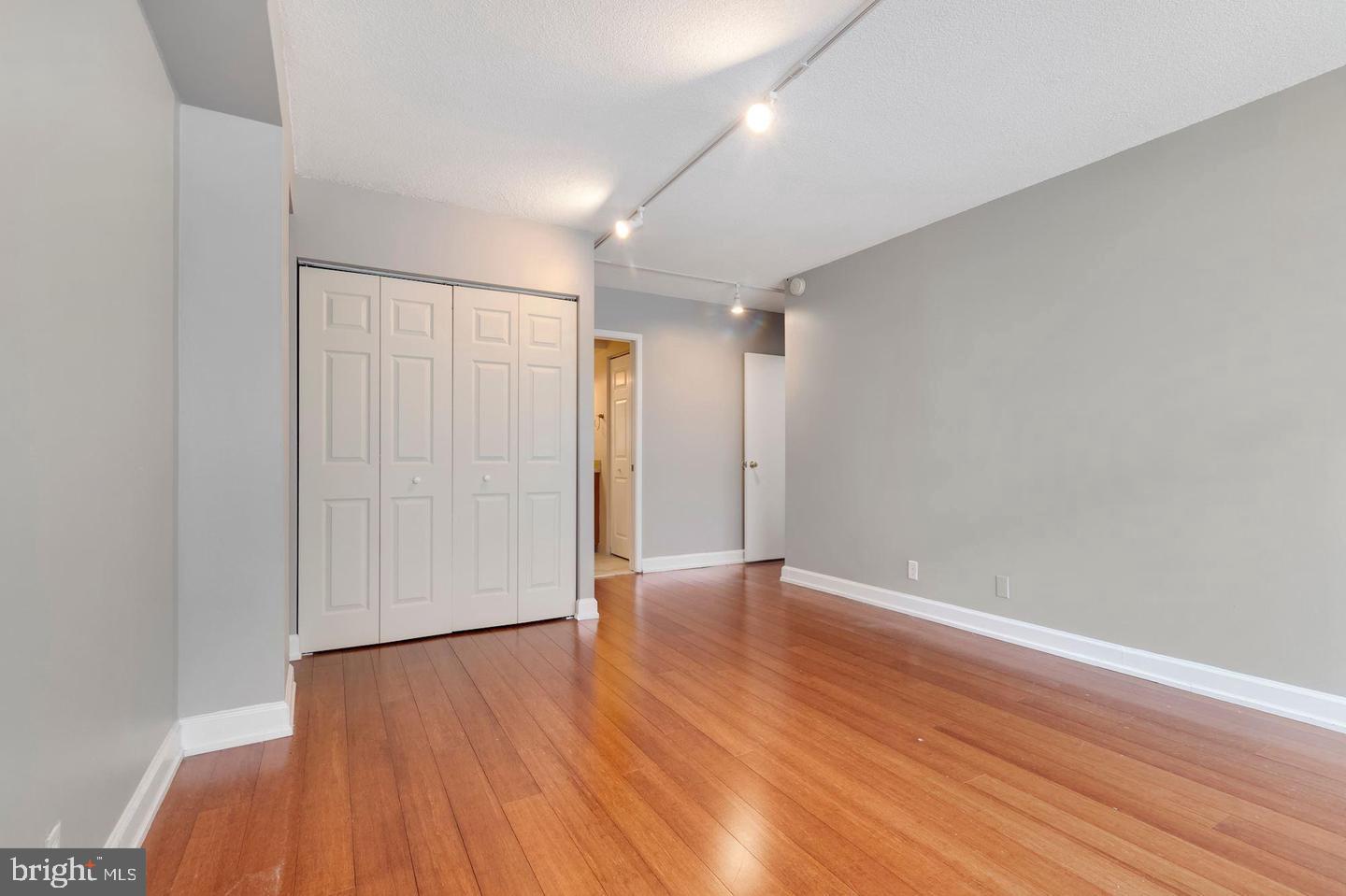 FRIENDSHIP HEIGHTS - Residential Lease