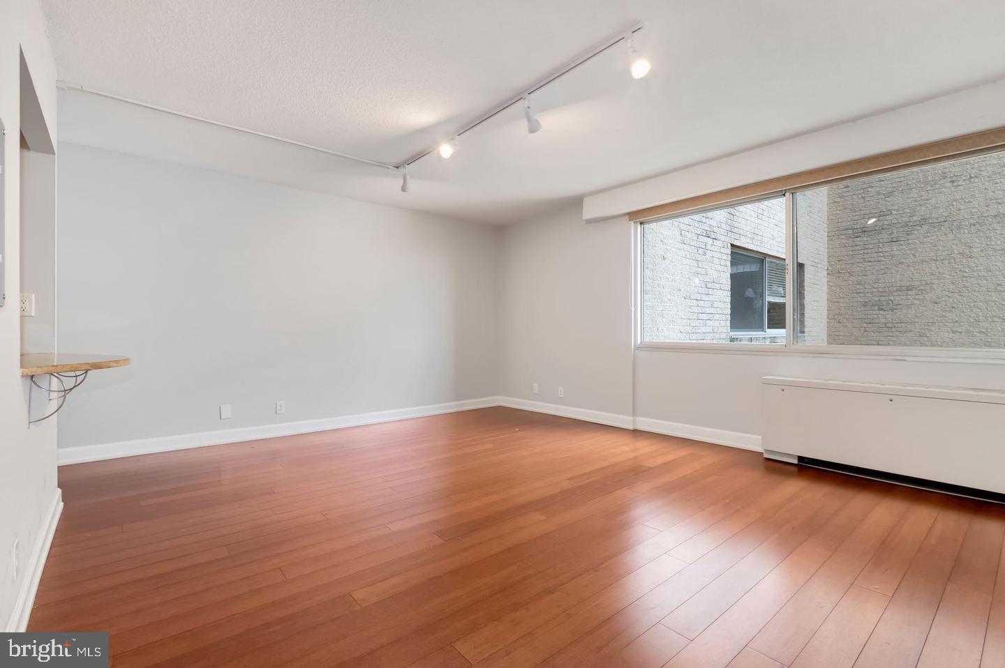 FRIENDSHIP HEIGHTS - Residential Lease