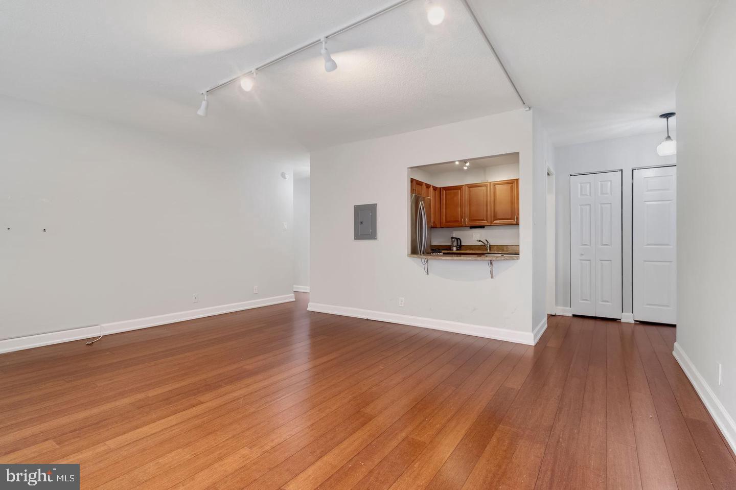 FRIENDSHIP HEIGHTS - Residential Lease