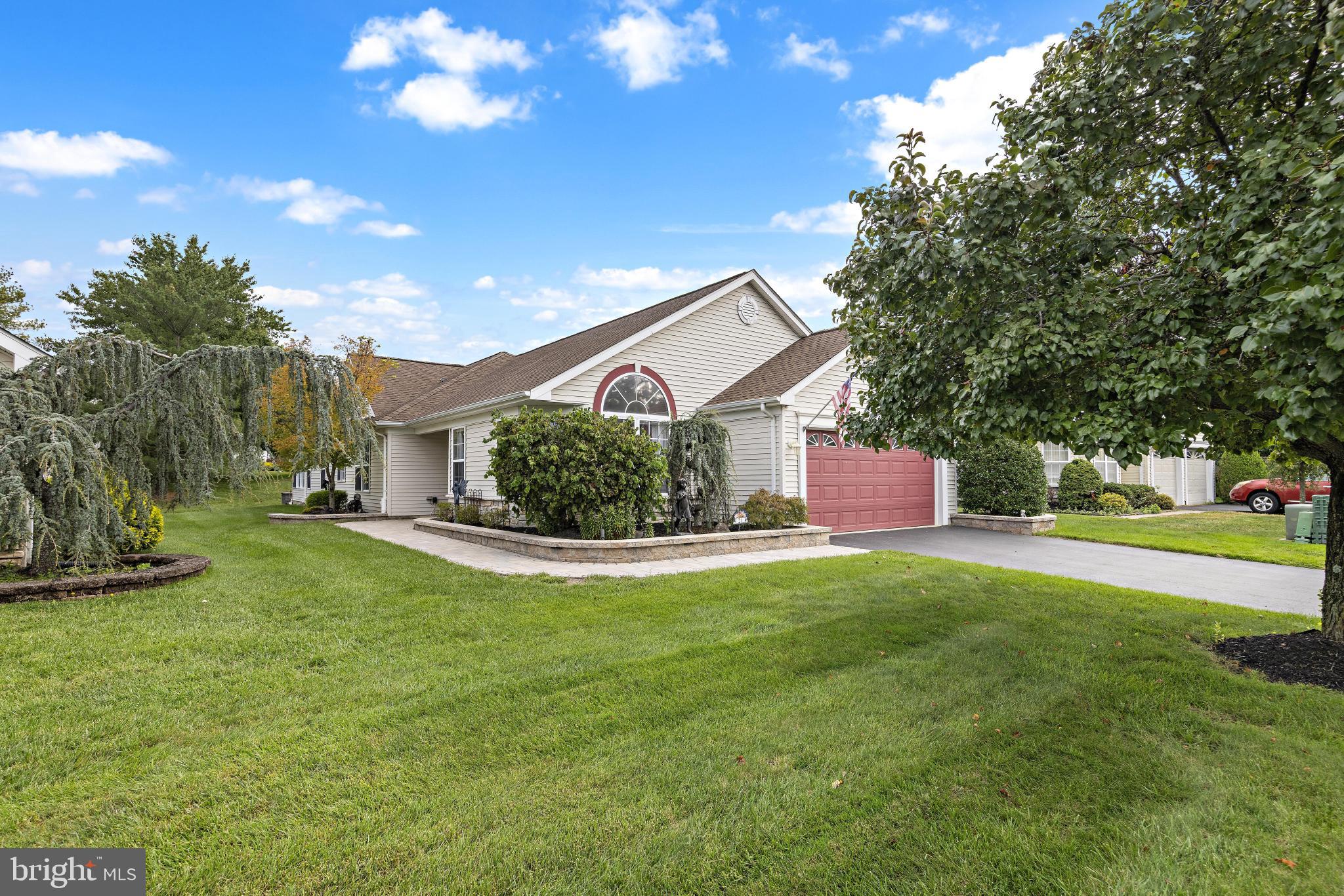 21 SCHOOLHOUSE LANE