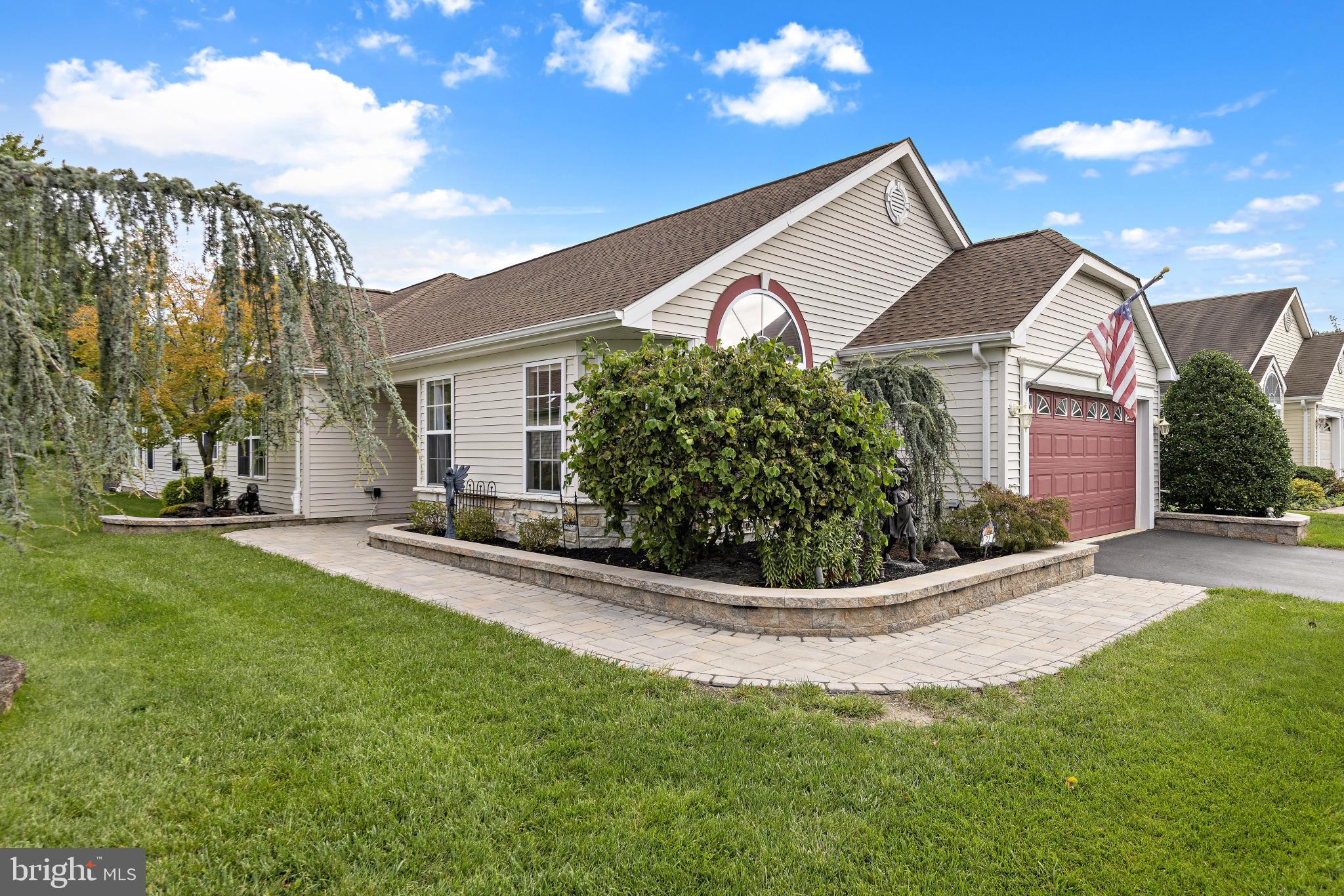 21 SCHOOLHOUSE LANE