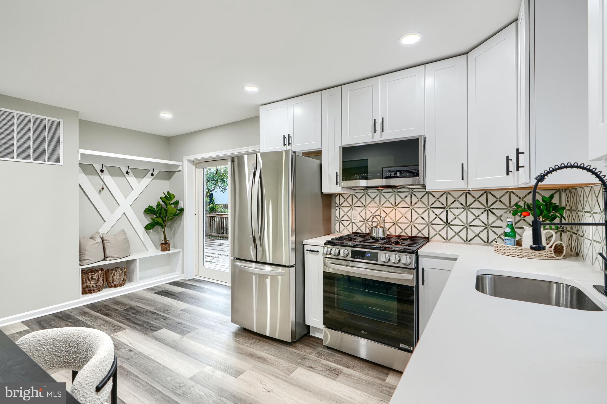 HOLLYWOOD ADDN - Residential