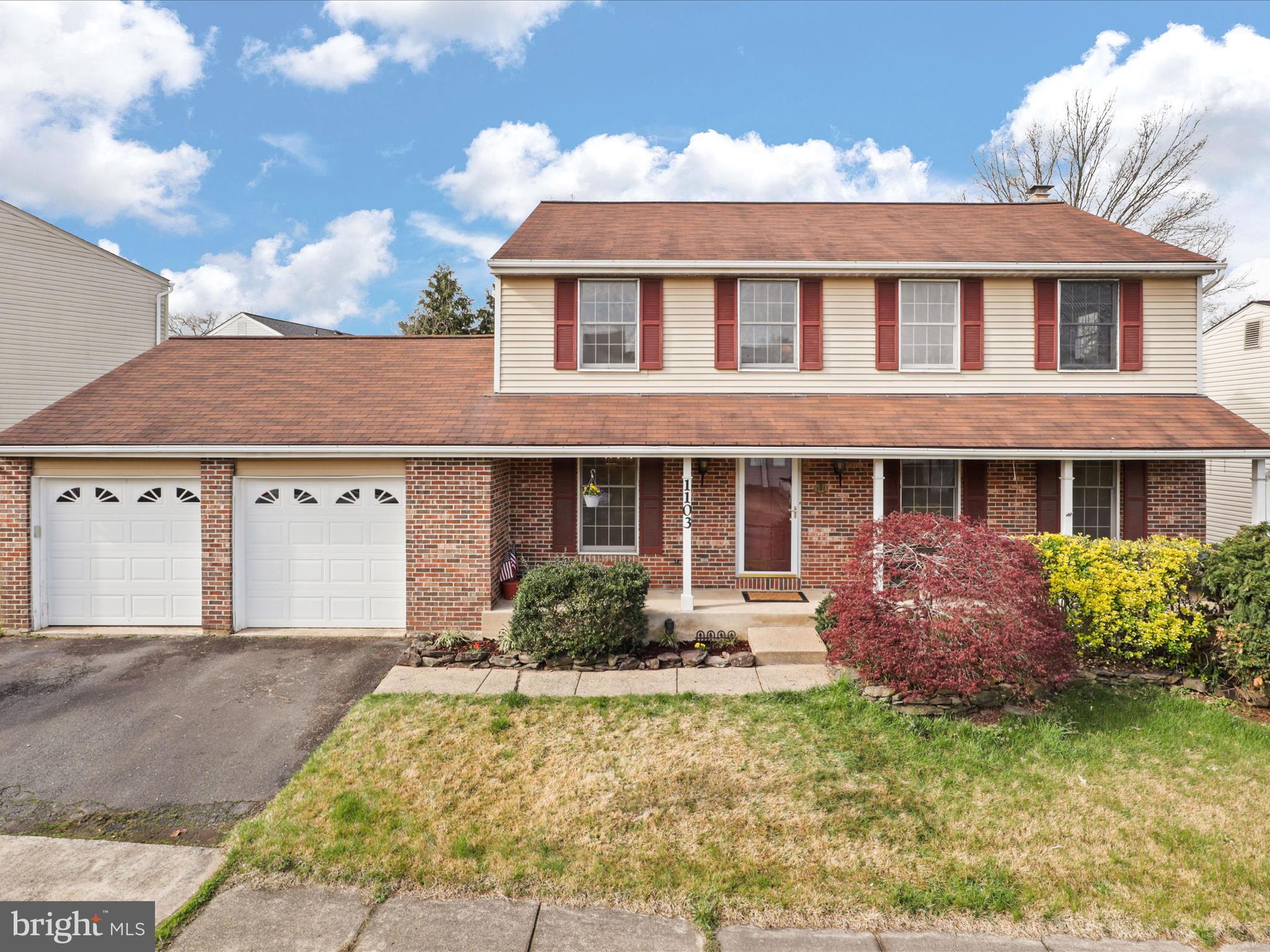 ESTATES AT EAGLE LIE - Residential