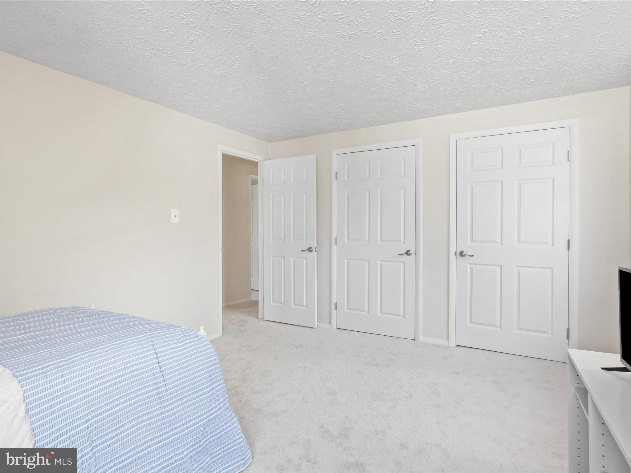 ESTATES AT EAGLE LIE - Residential