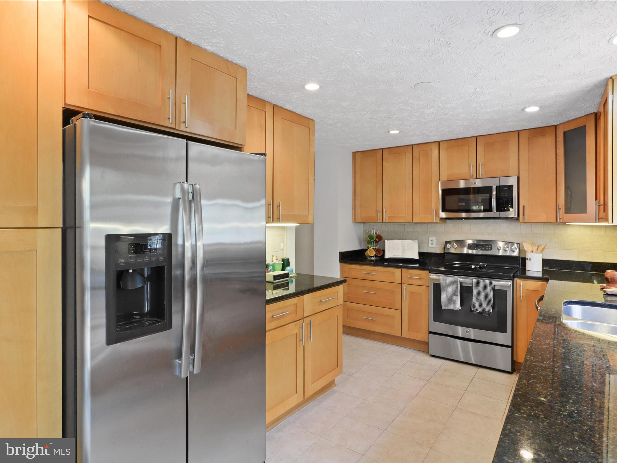 ESTATES AT EAGLE LIE - Residential